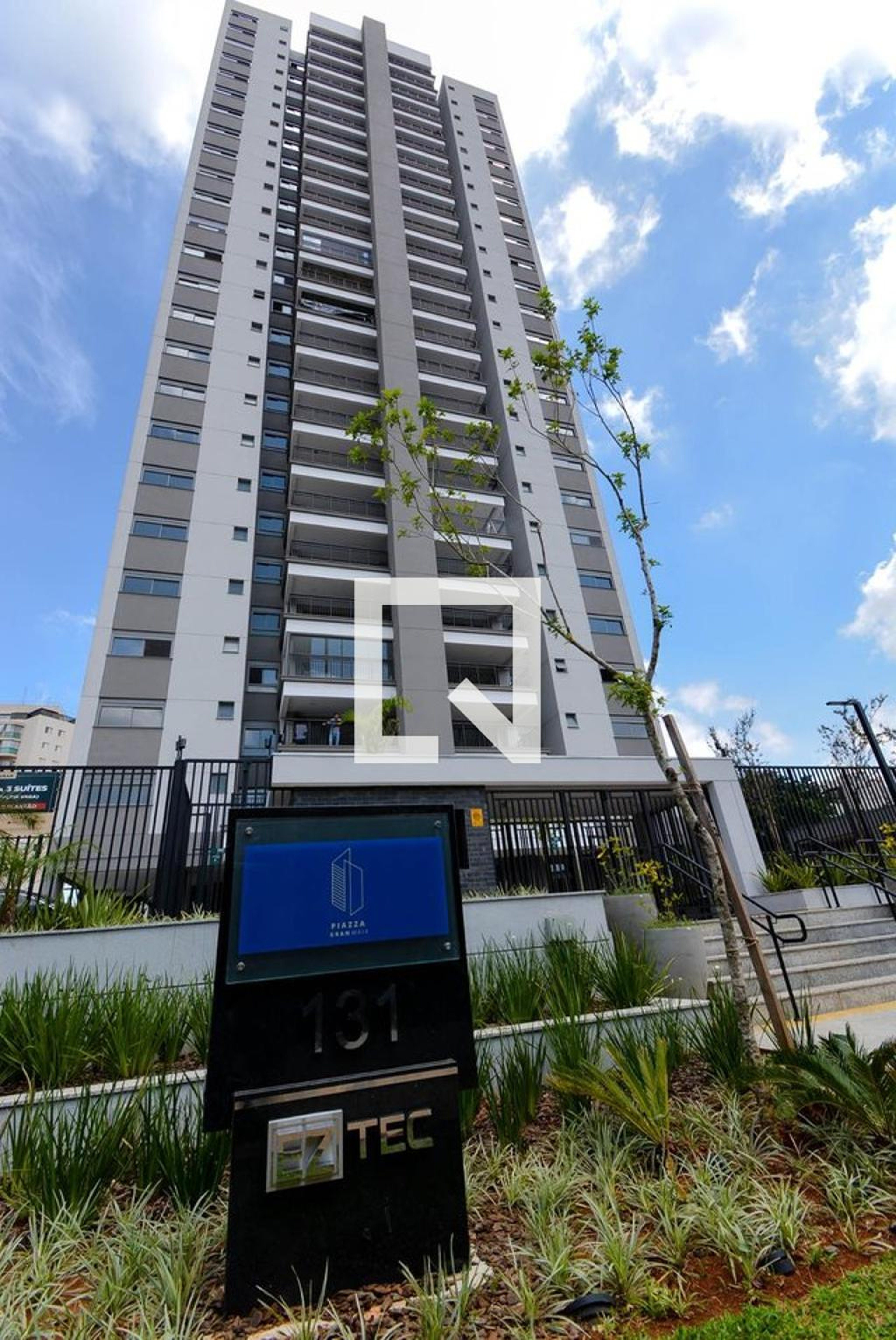 Fachada do Prédio Condomínio Gran Maia Piazza