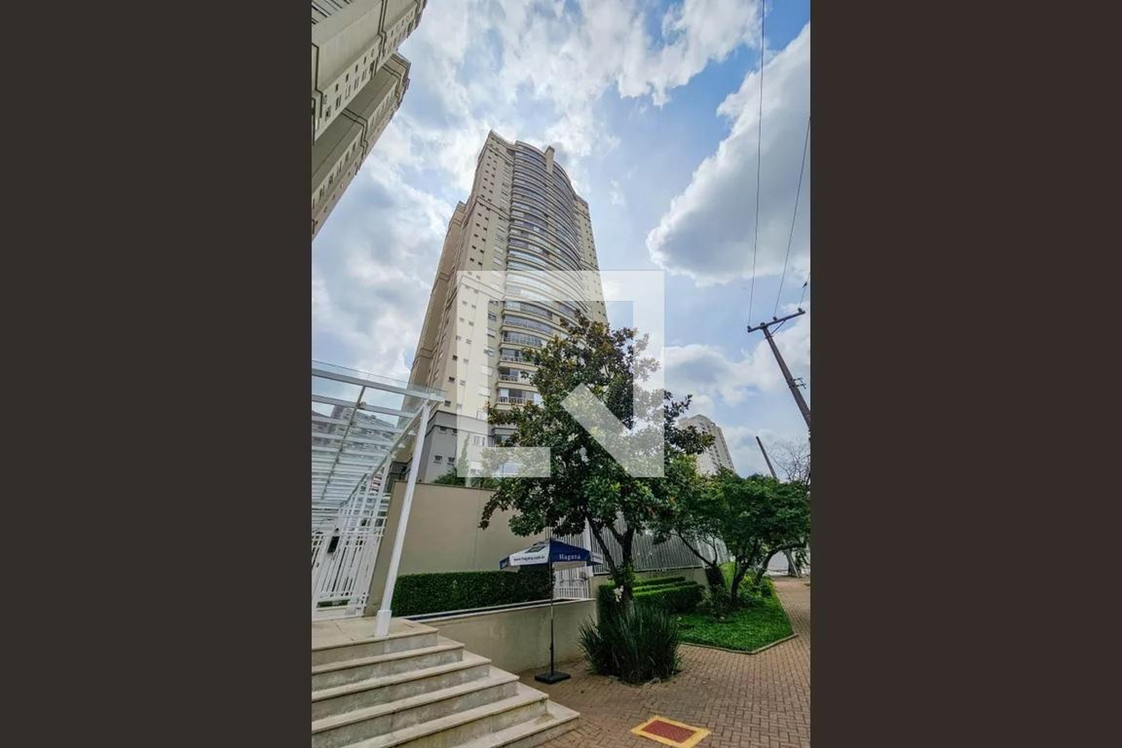 Fachada Condomínio Near Granja Julieta