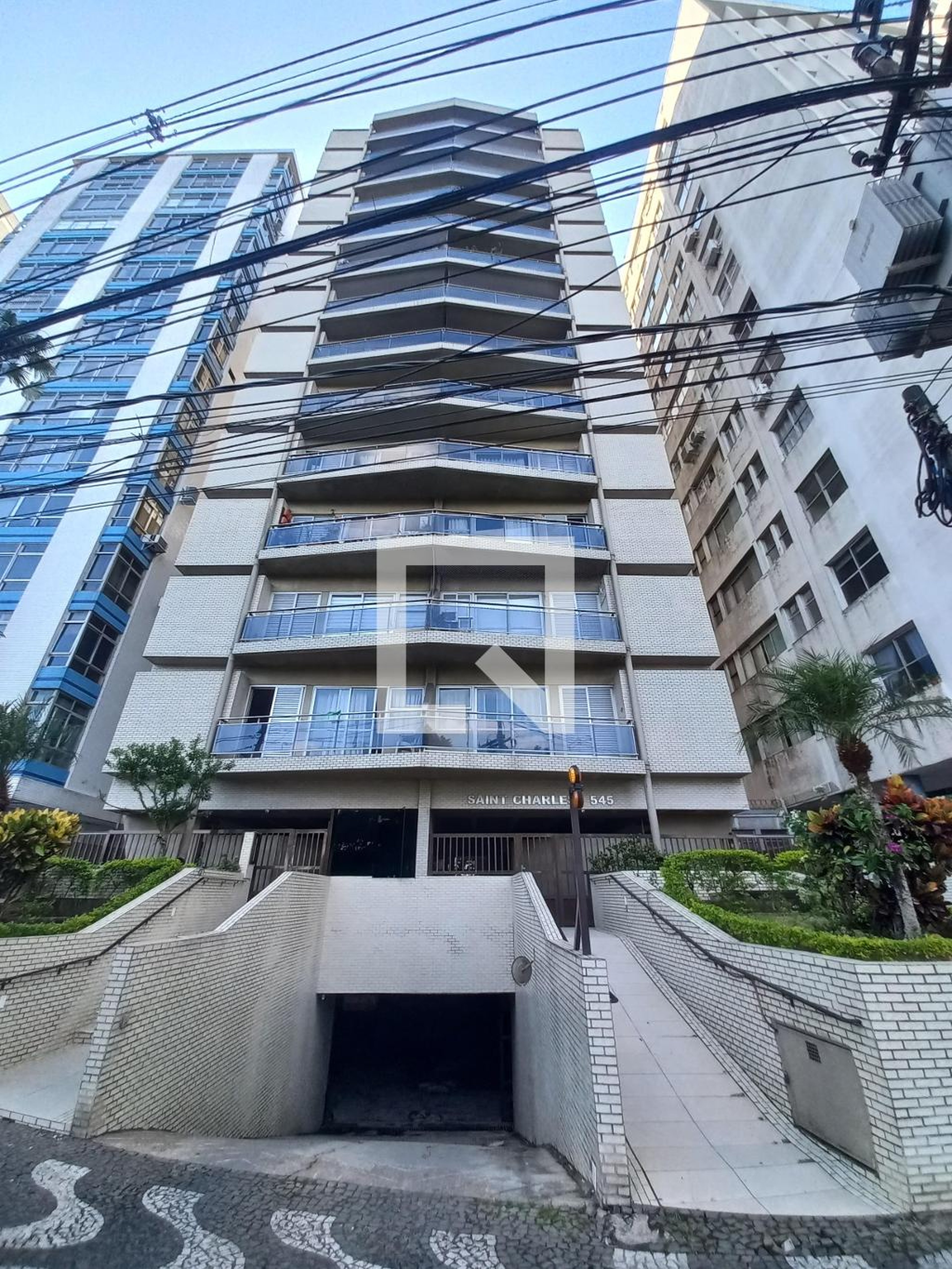 Fachada do Prédio Condomínio em Avenida Manoel da Nóbrega, 495