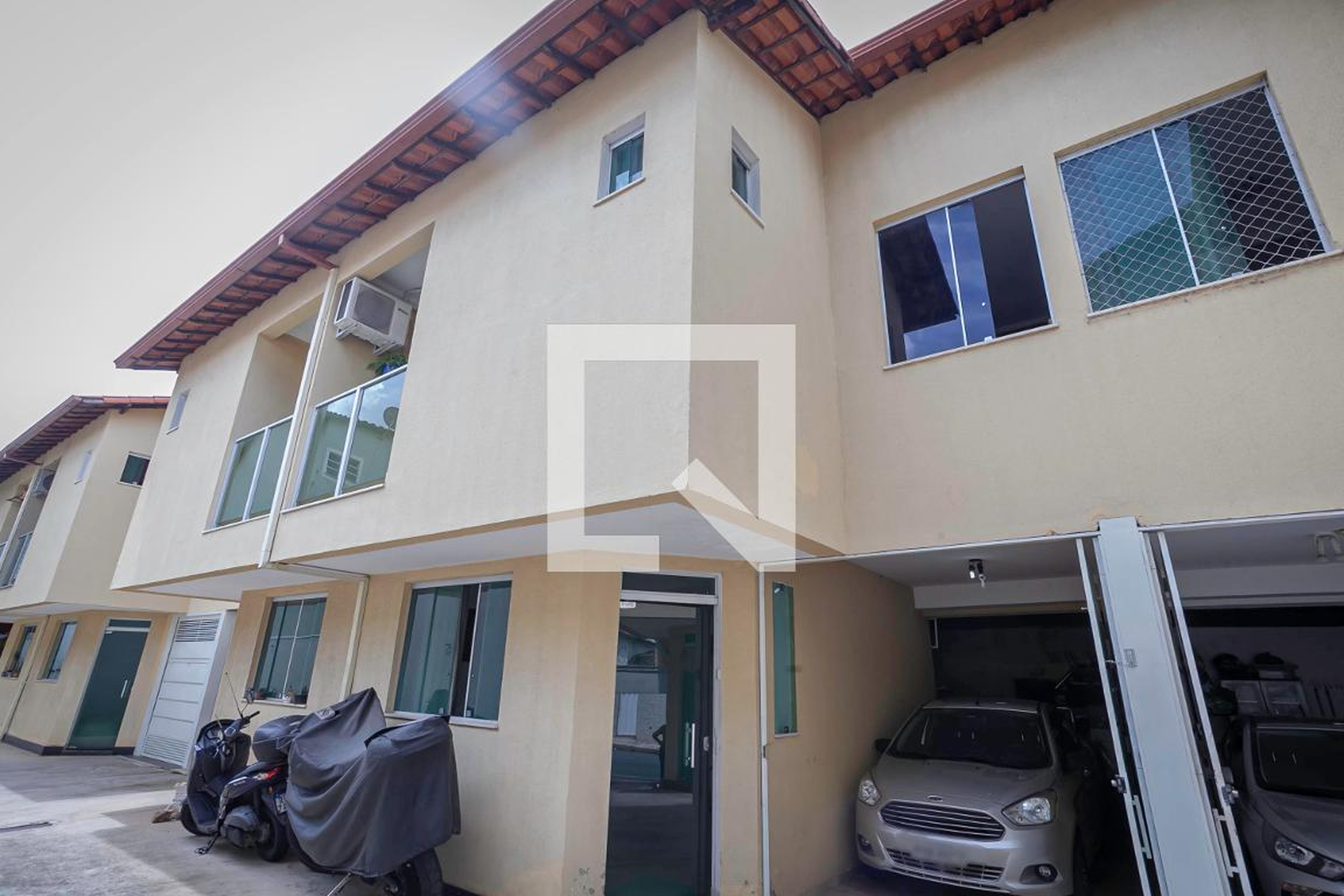 Fachada Condomínio em Rua Pedra da Luz, 114