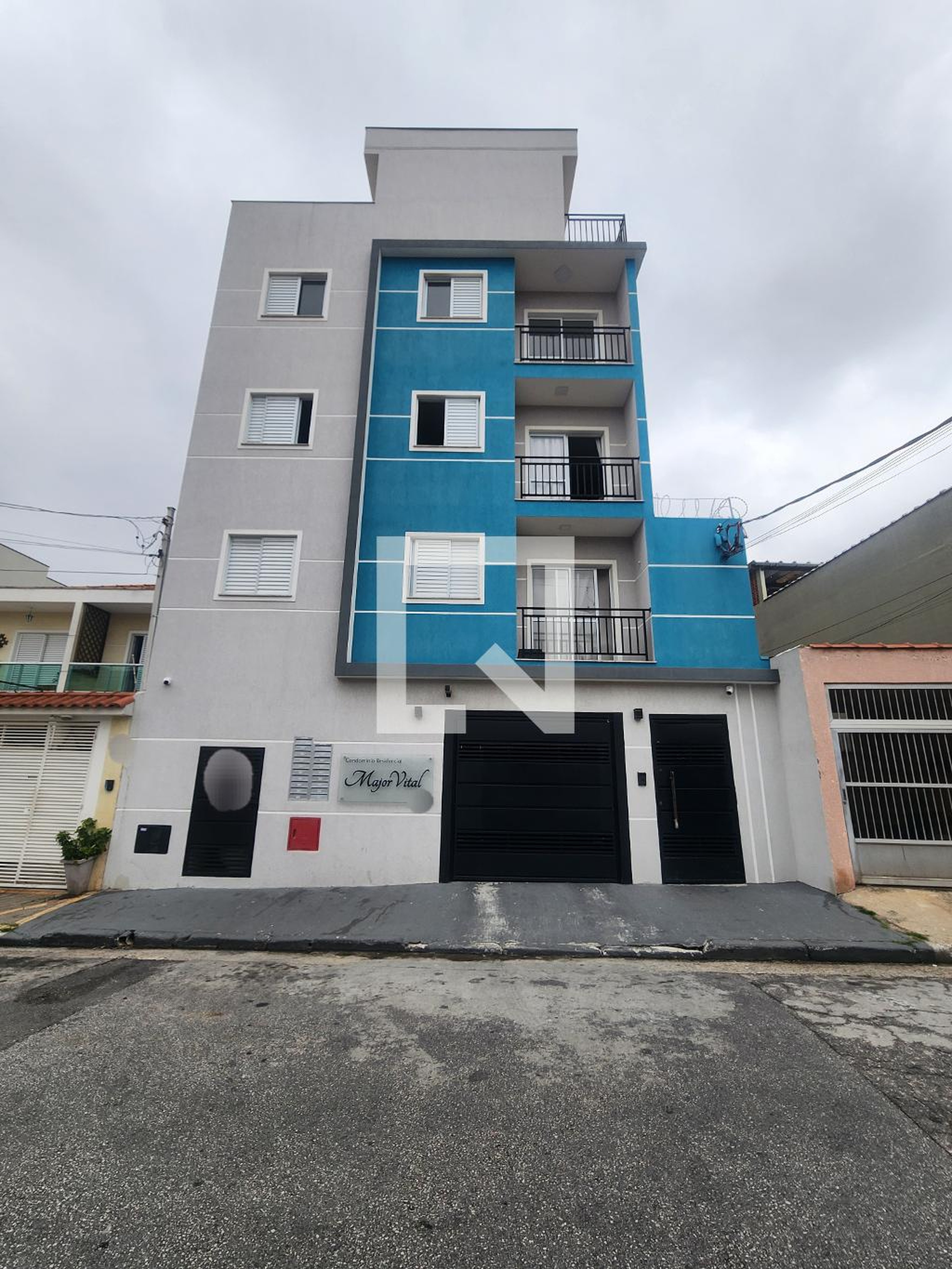 Fachada Condomínio em Rua Major Vital Bandeira de Melo, 90