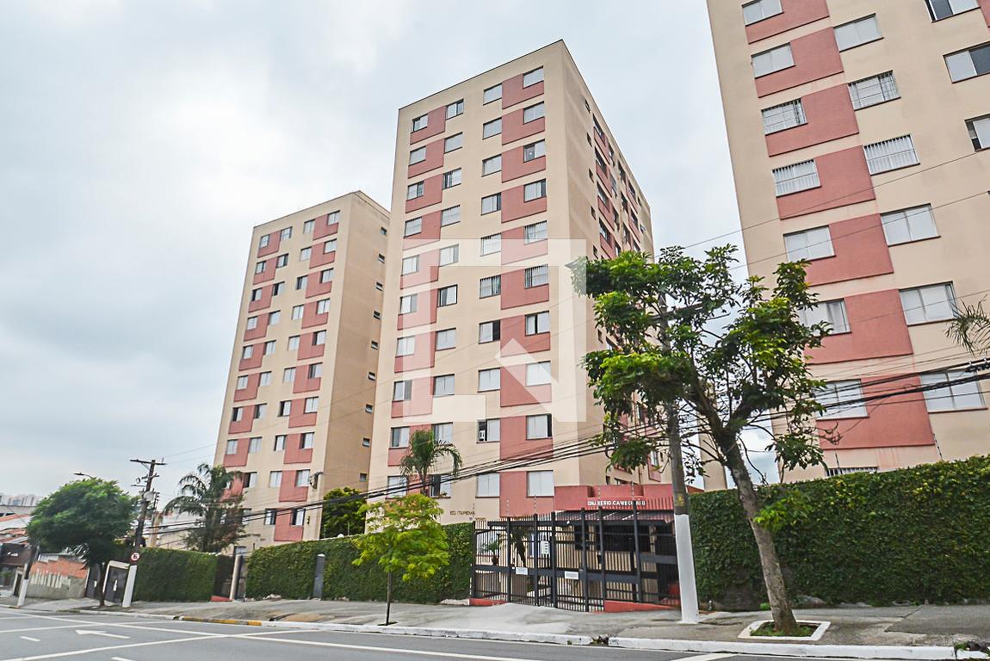 Fachada Condomínio Conjunto Residencial Camboriu II