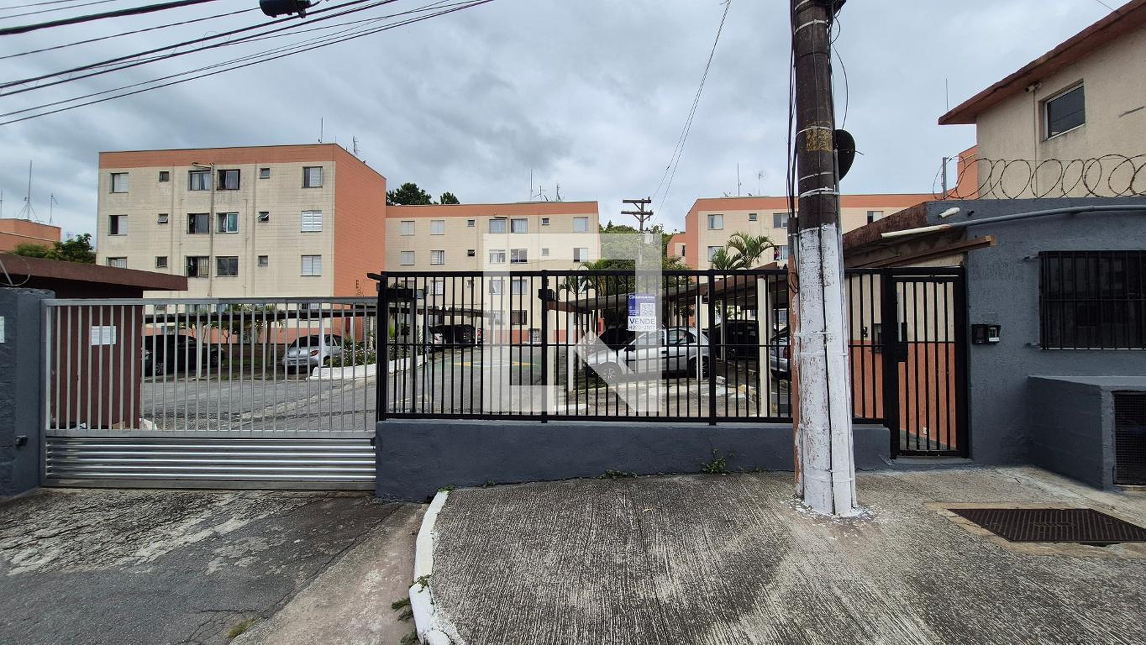 Fachada Condomínio em Rua Antônio Seixas Leite Ribeiro, 24