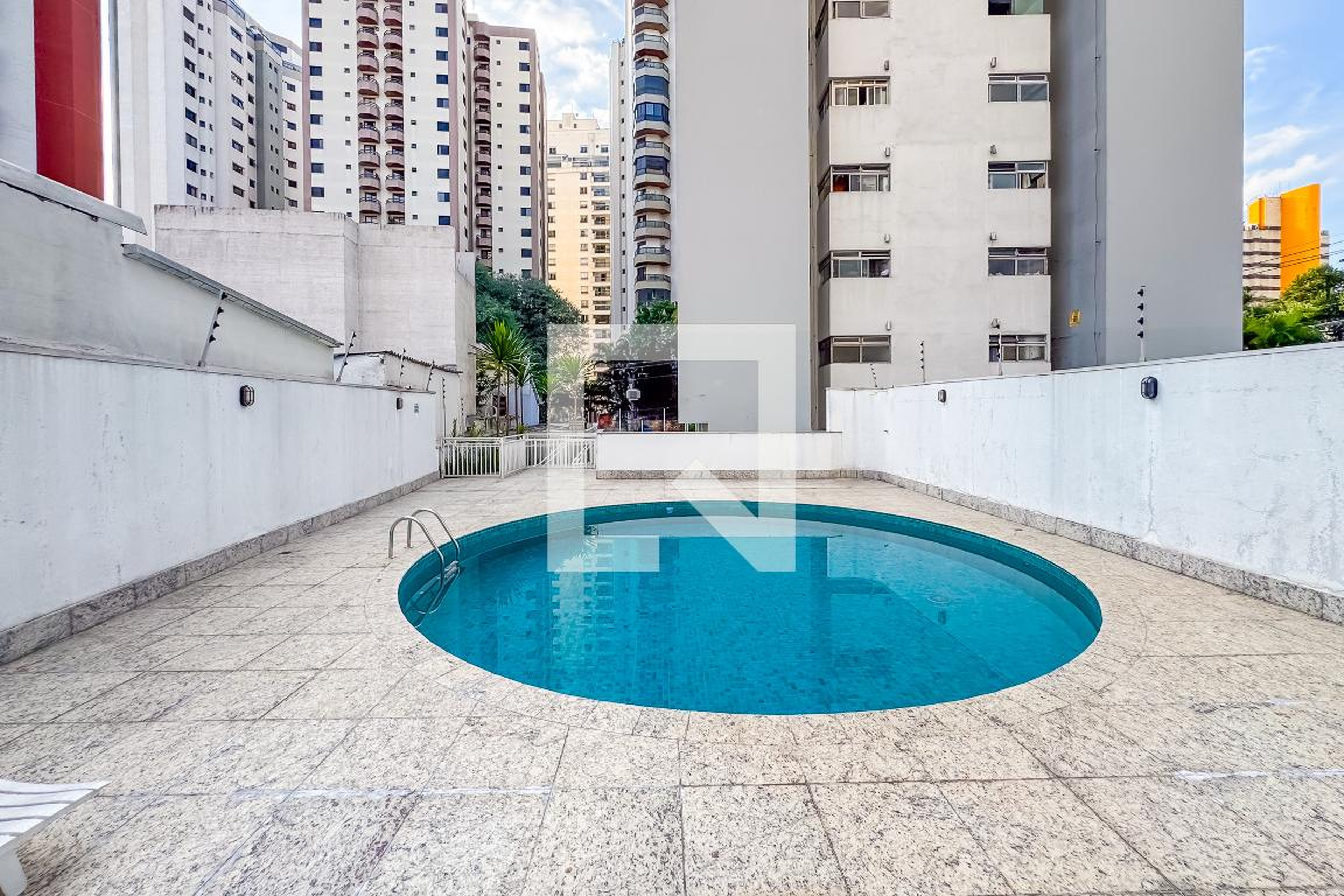 Piscina - Edifício Victória