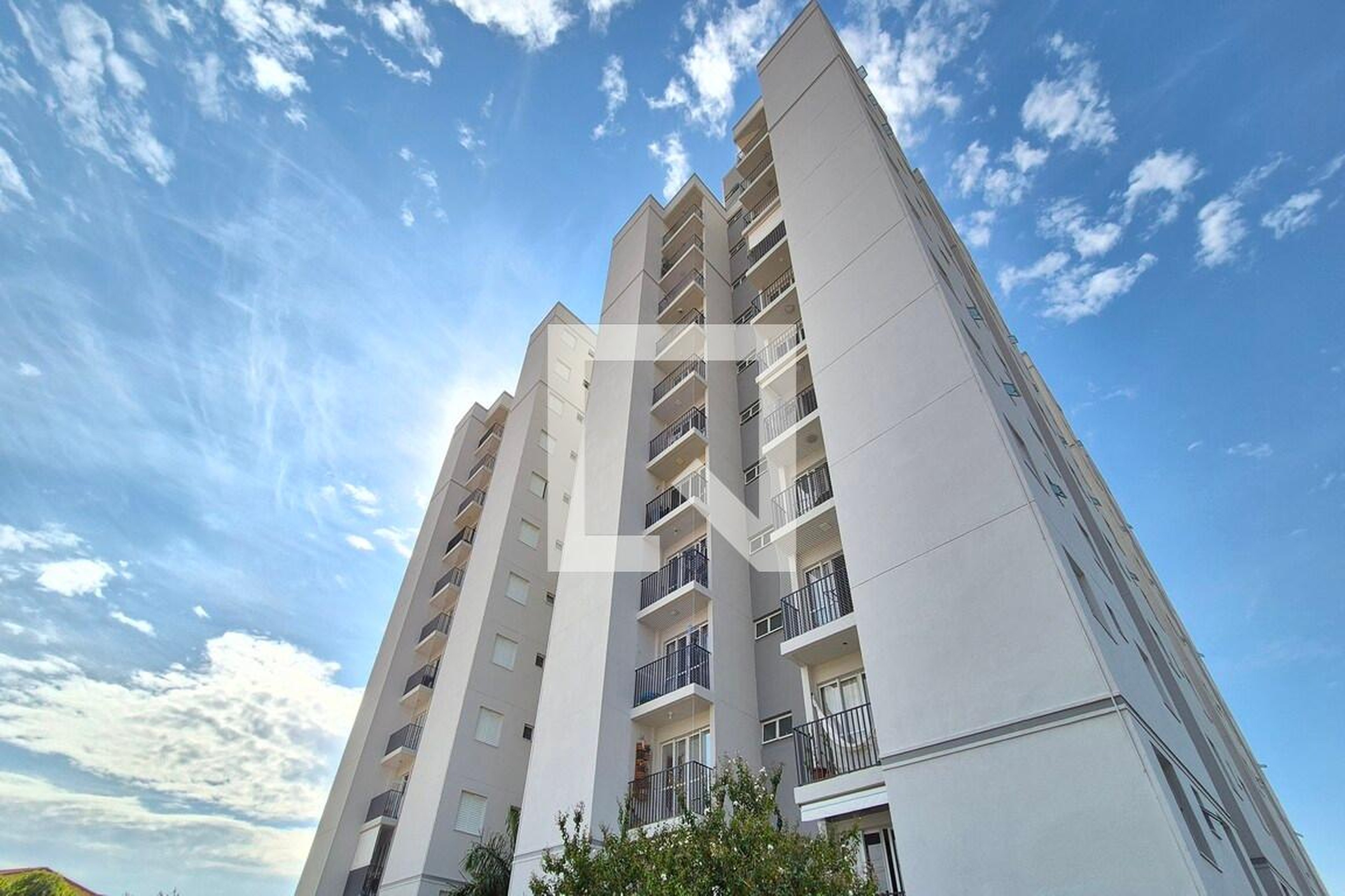 Fachada do Prédio Condomínio Torres do Lago