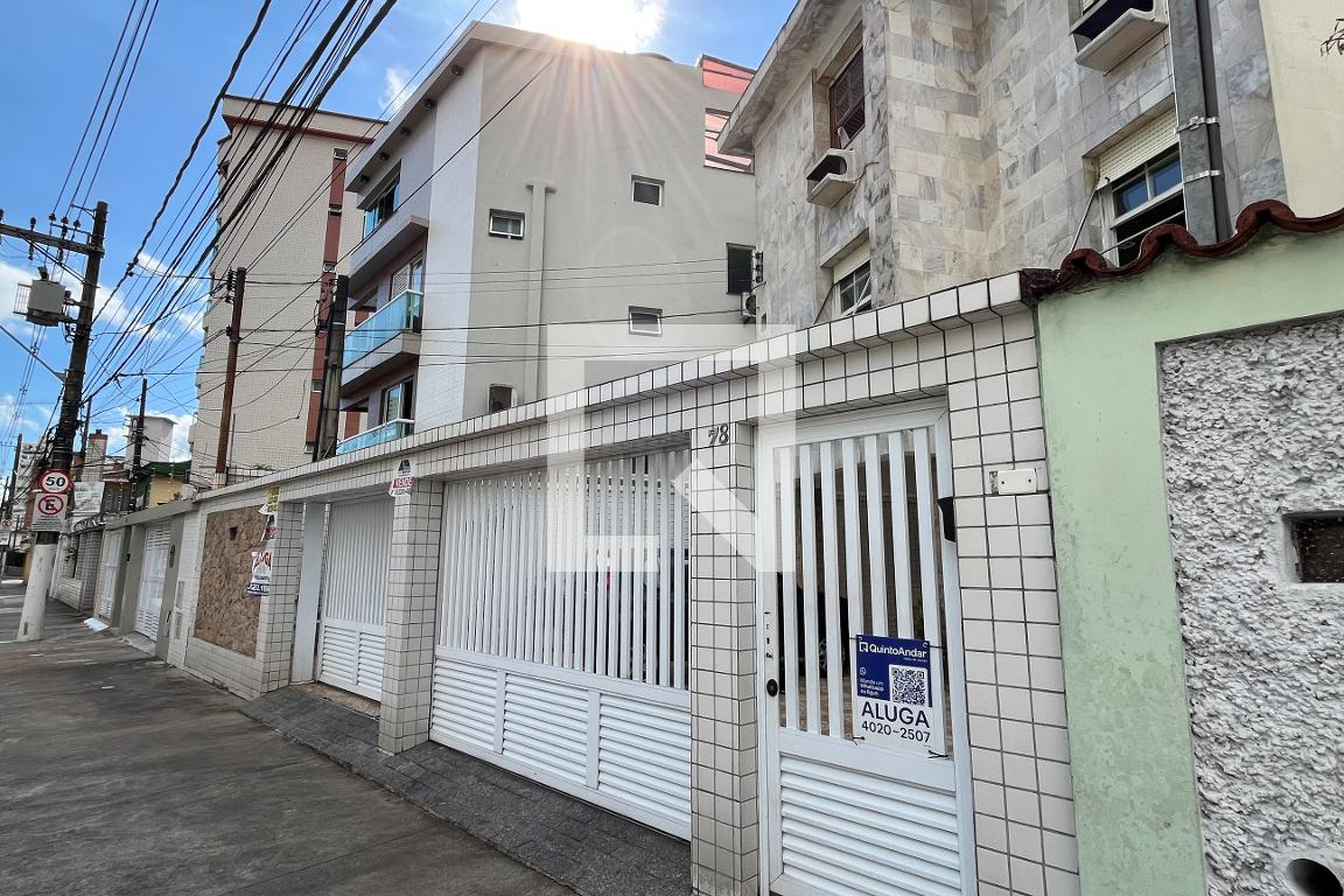 Fachada Condomínio em Rua Marquês de São Vicente, 78
