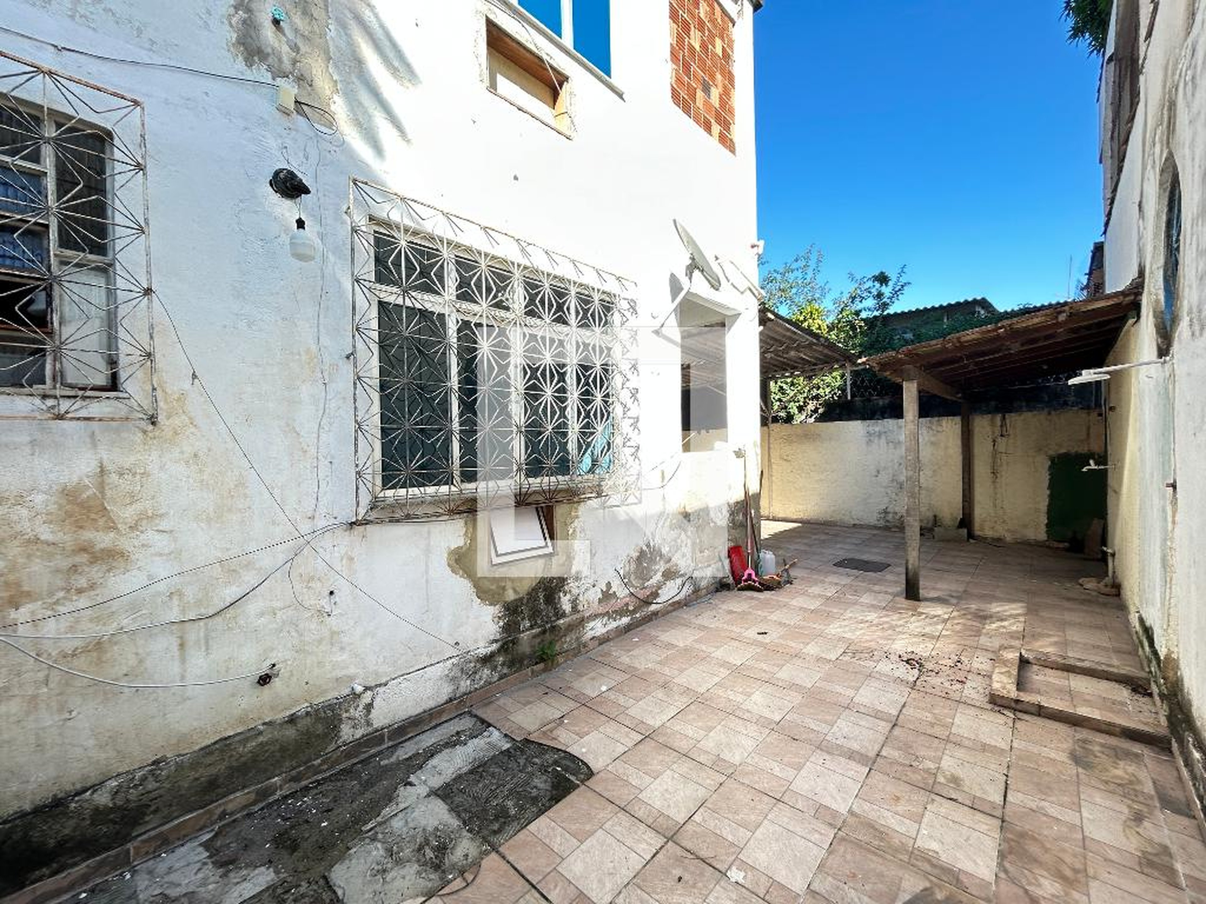 Fachada Condomínio em Rua Japurá, 98