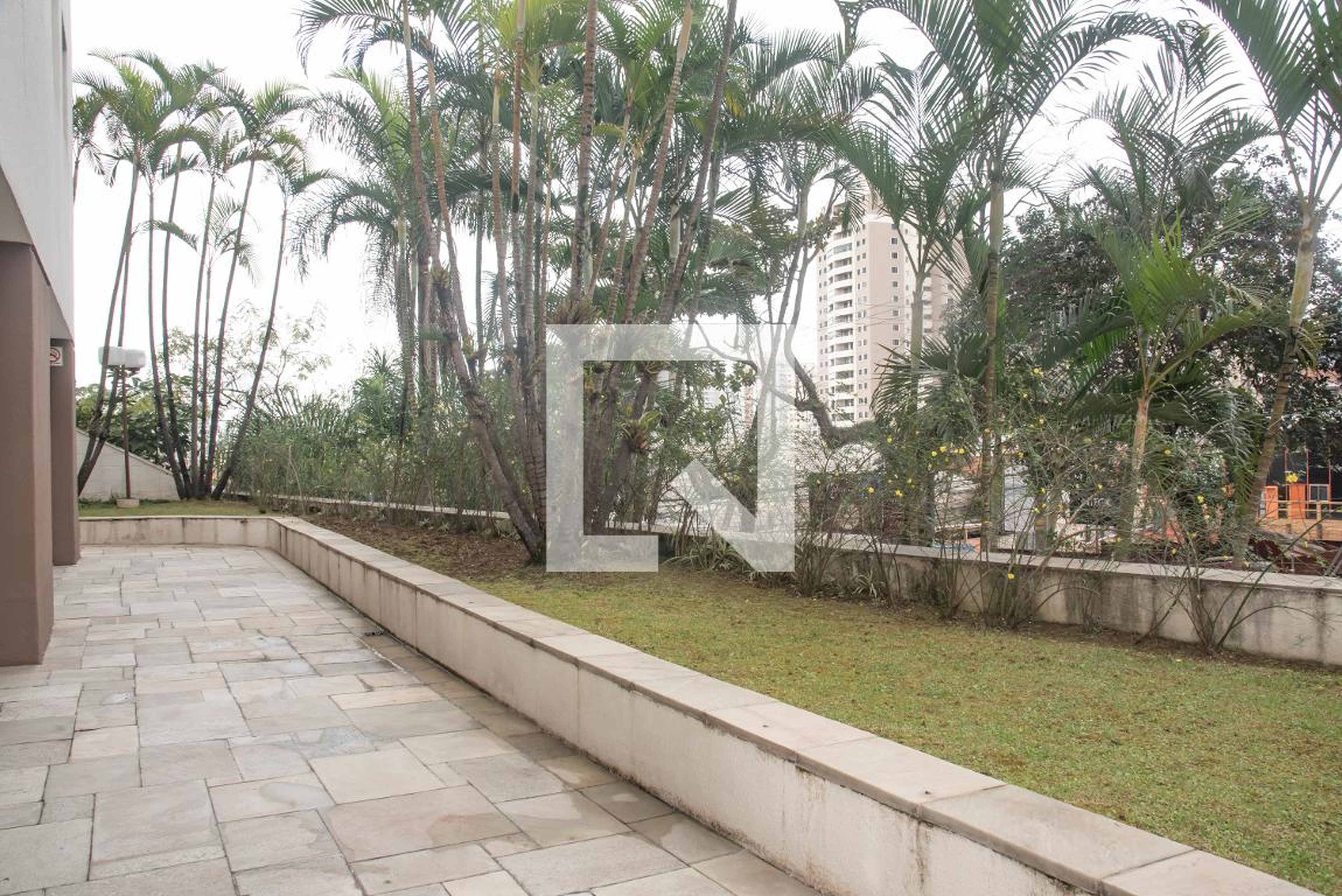 Hall de entrada - NN, Mor