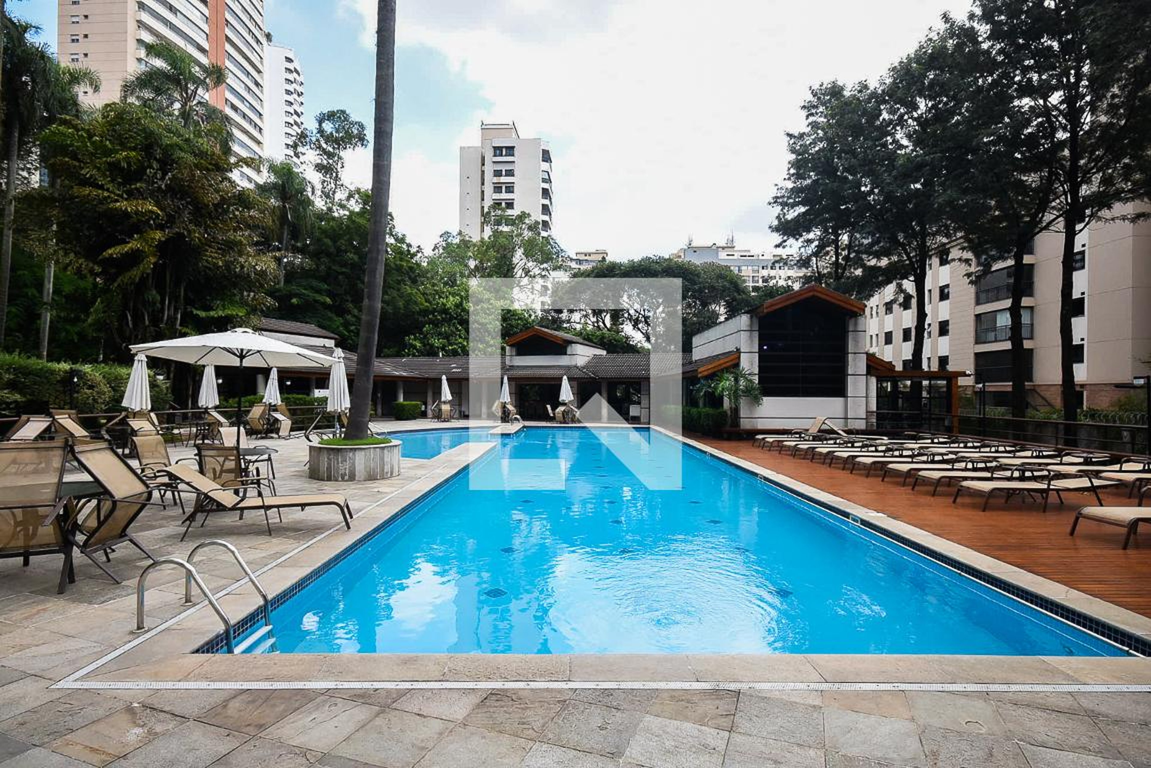 Piscina - Golden Towers