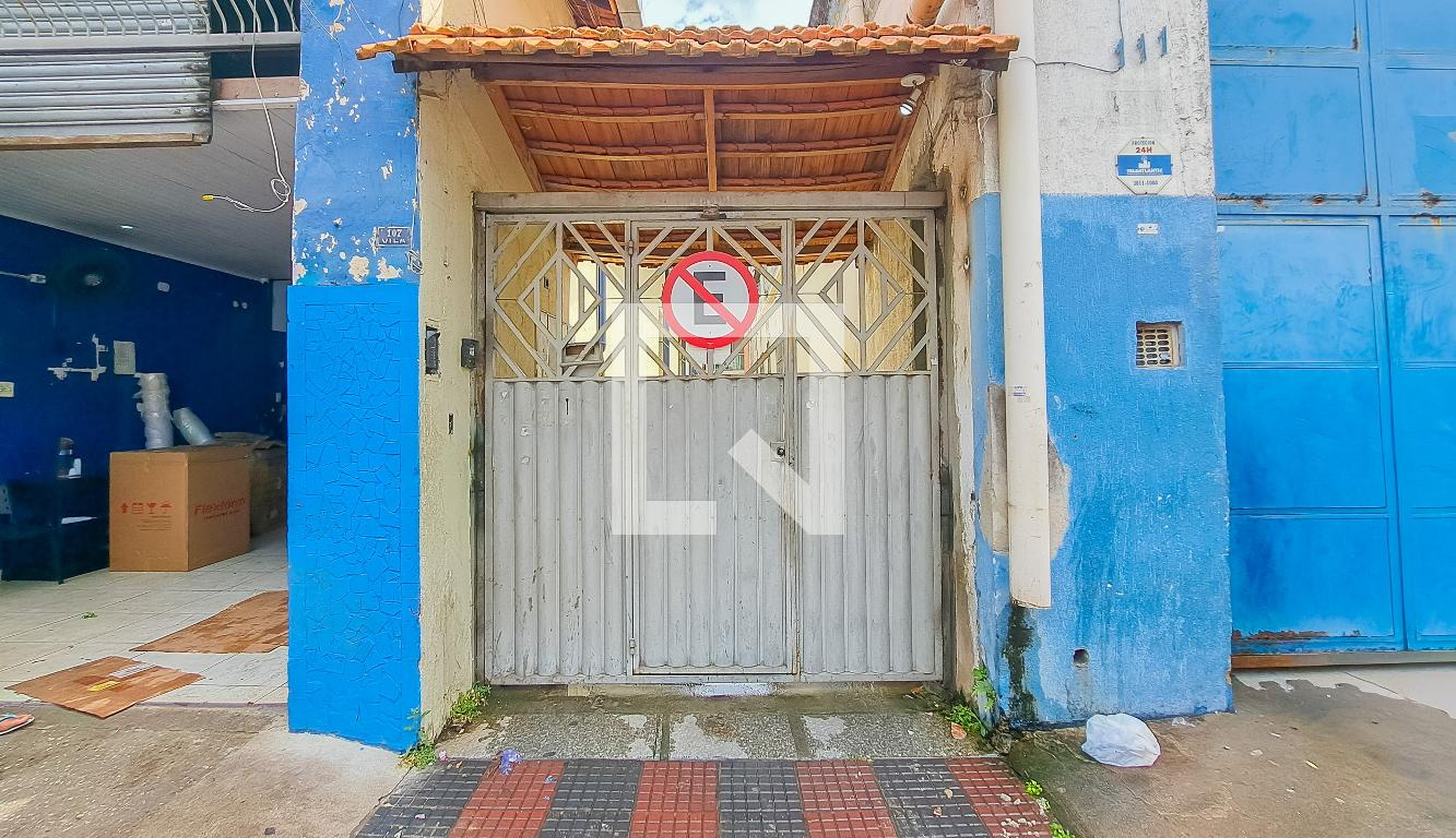 Fachada Condomínio em Rua 21 de Abril, 107