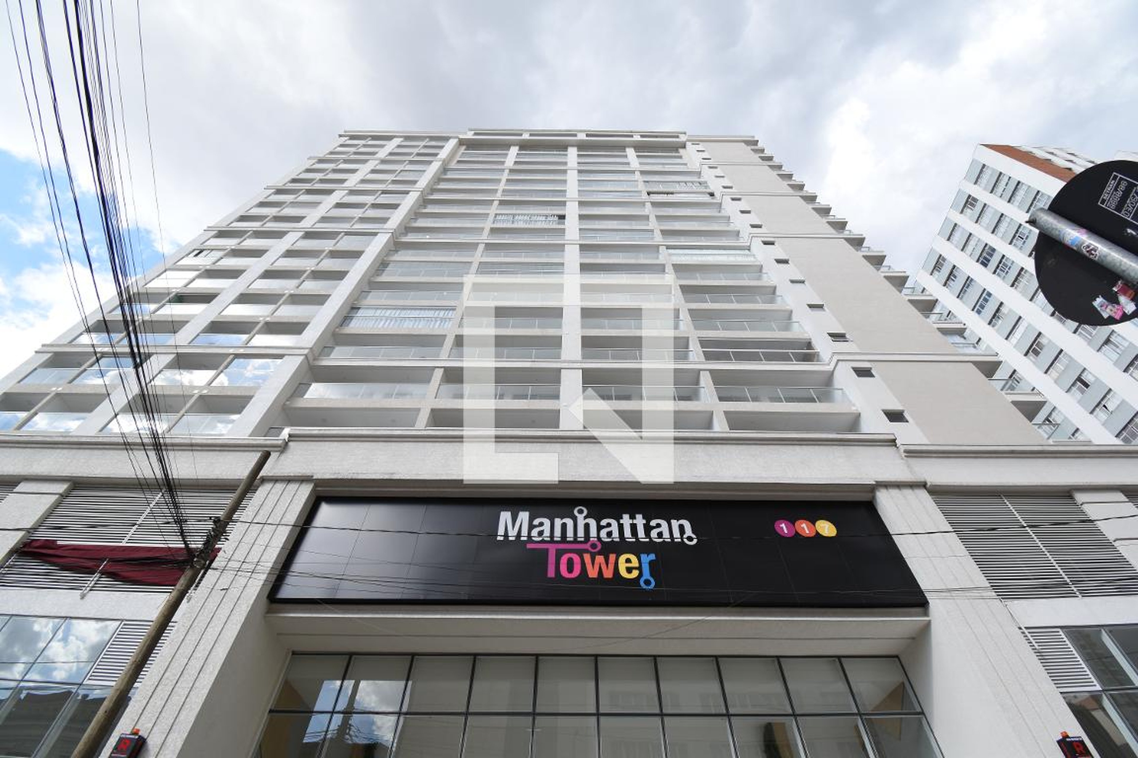 Fachada do Prédio Condomínio Manhattan Tower