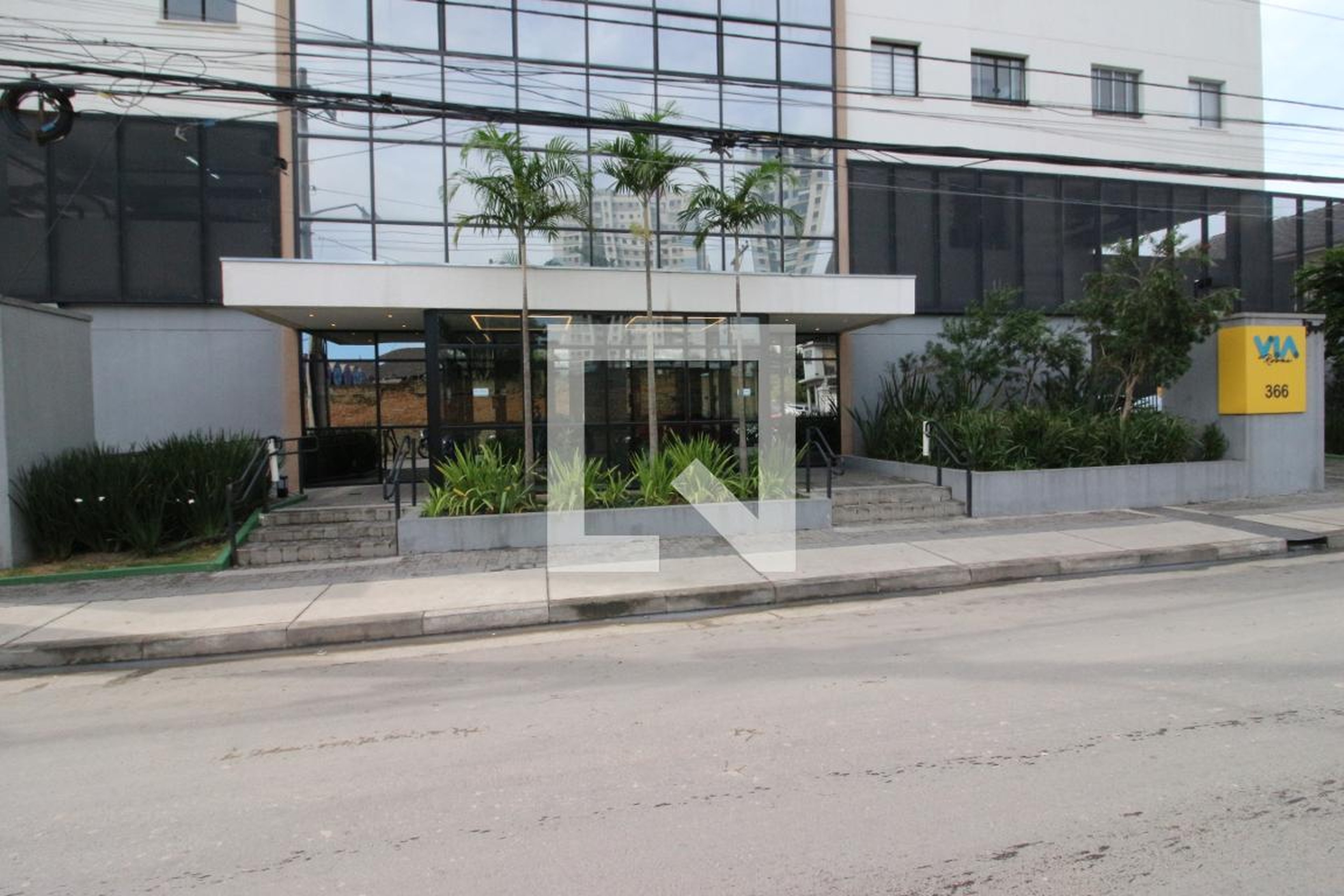 Fachada Condomínio Via Rovai