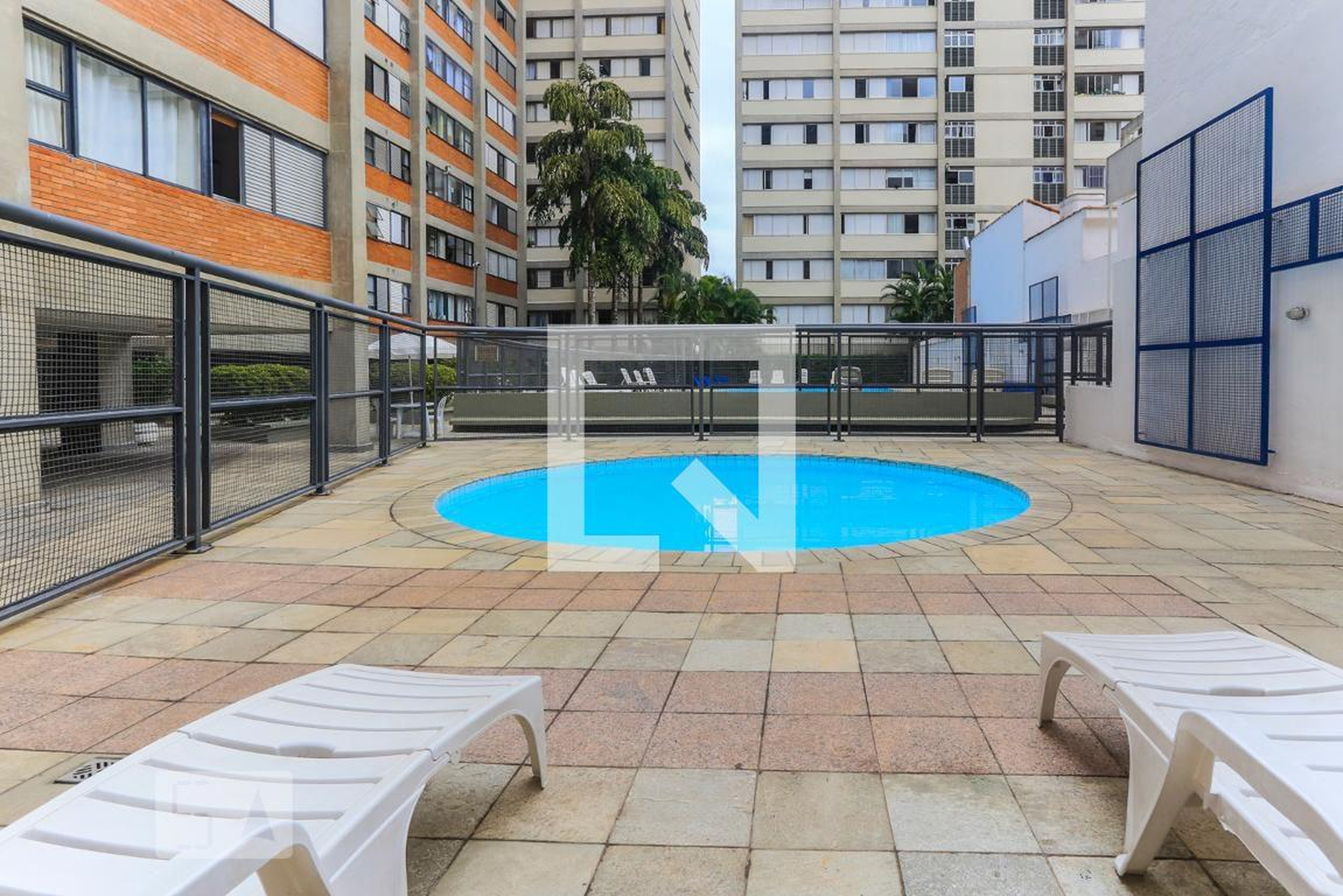 Piscina - Comendador Elias Assi