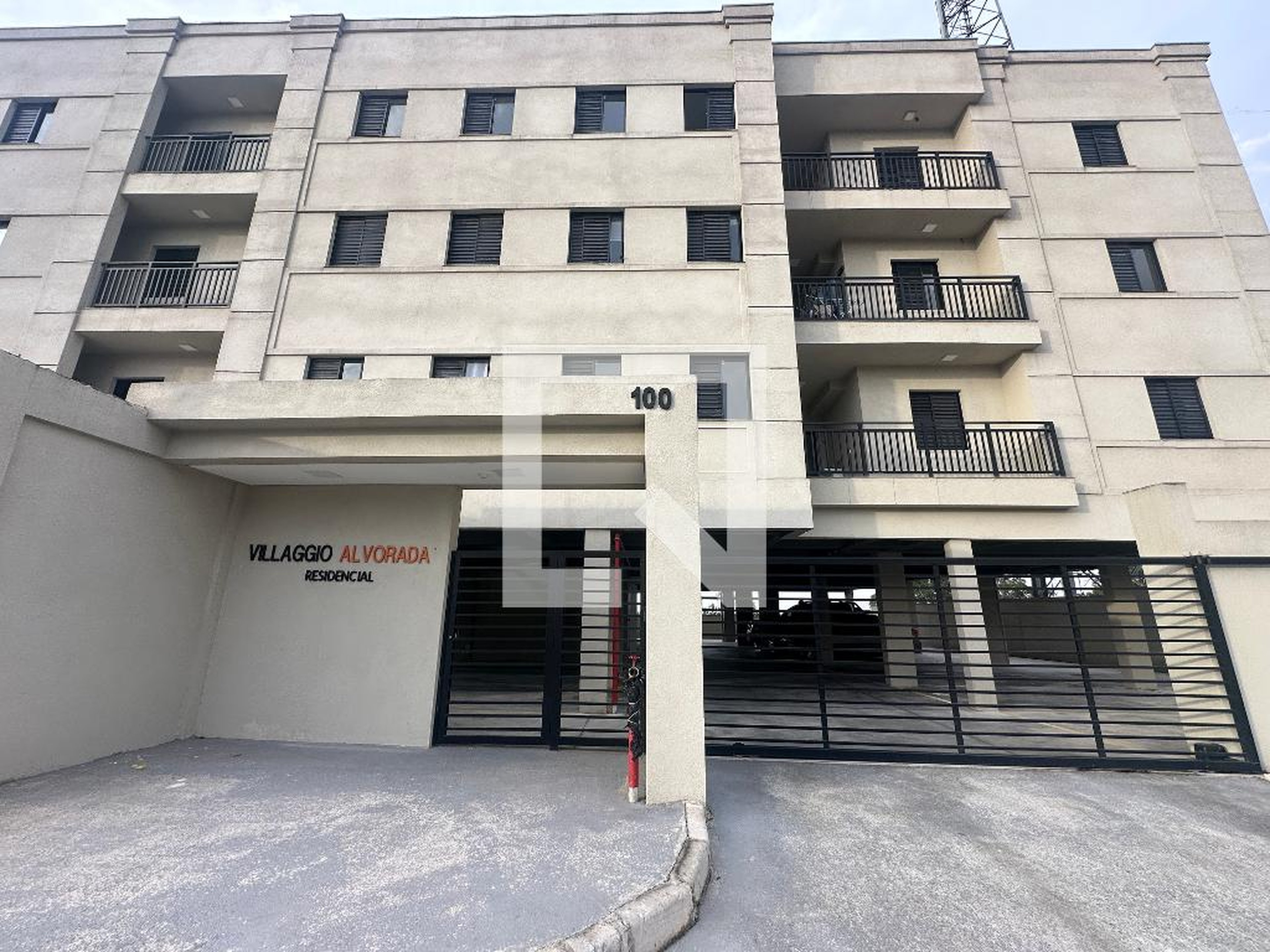 Fachada Condomínio em Alameda Marselha, 100