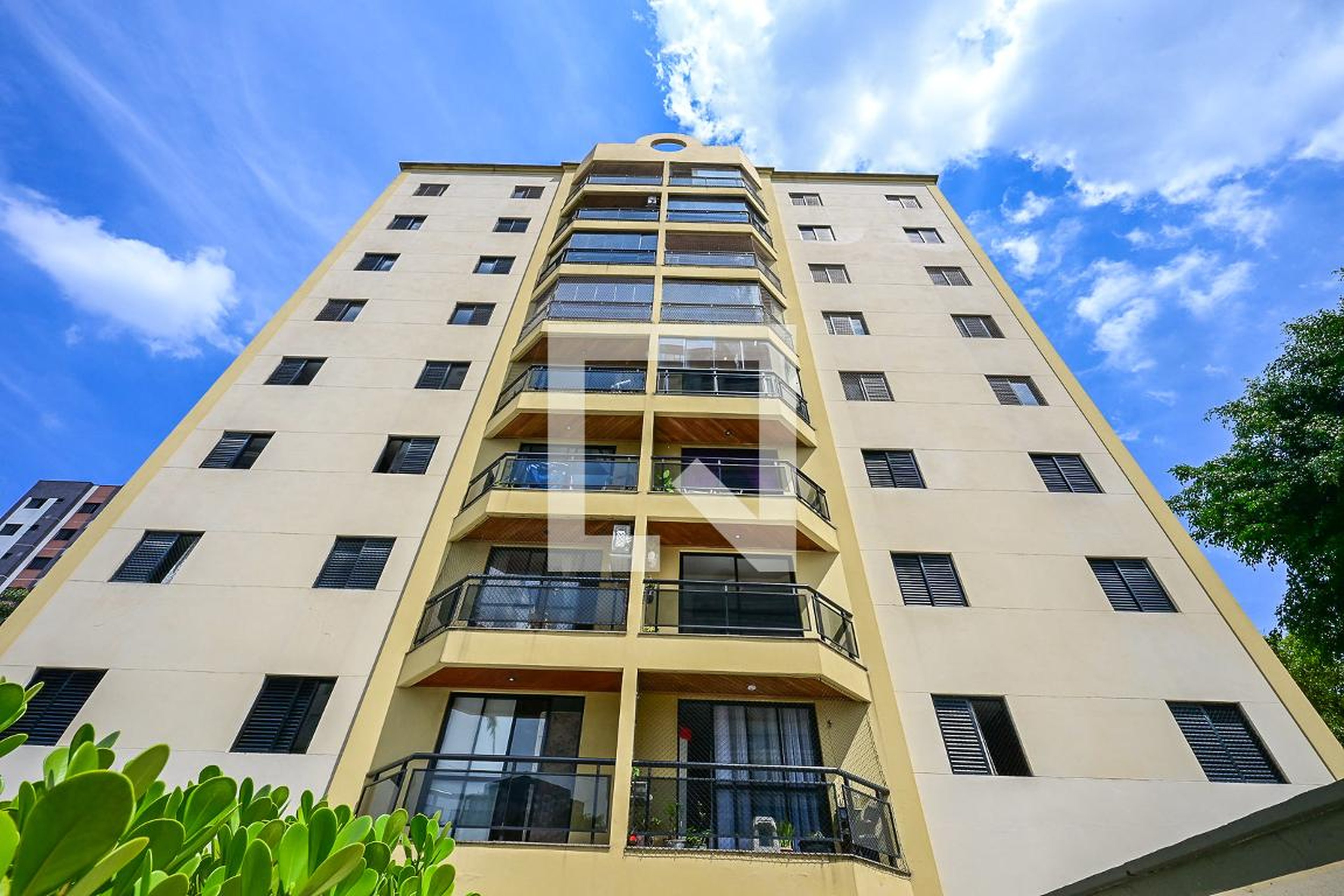 Fachada Condomínio Manacas