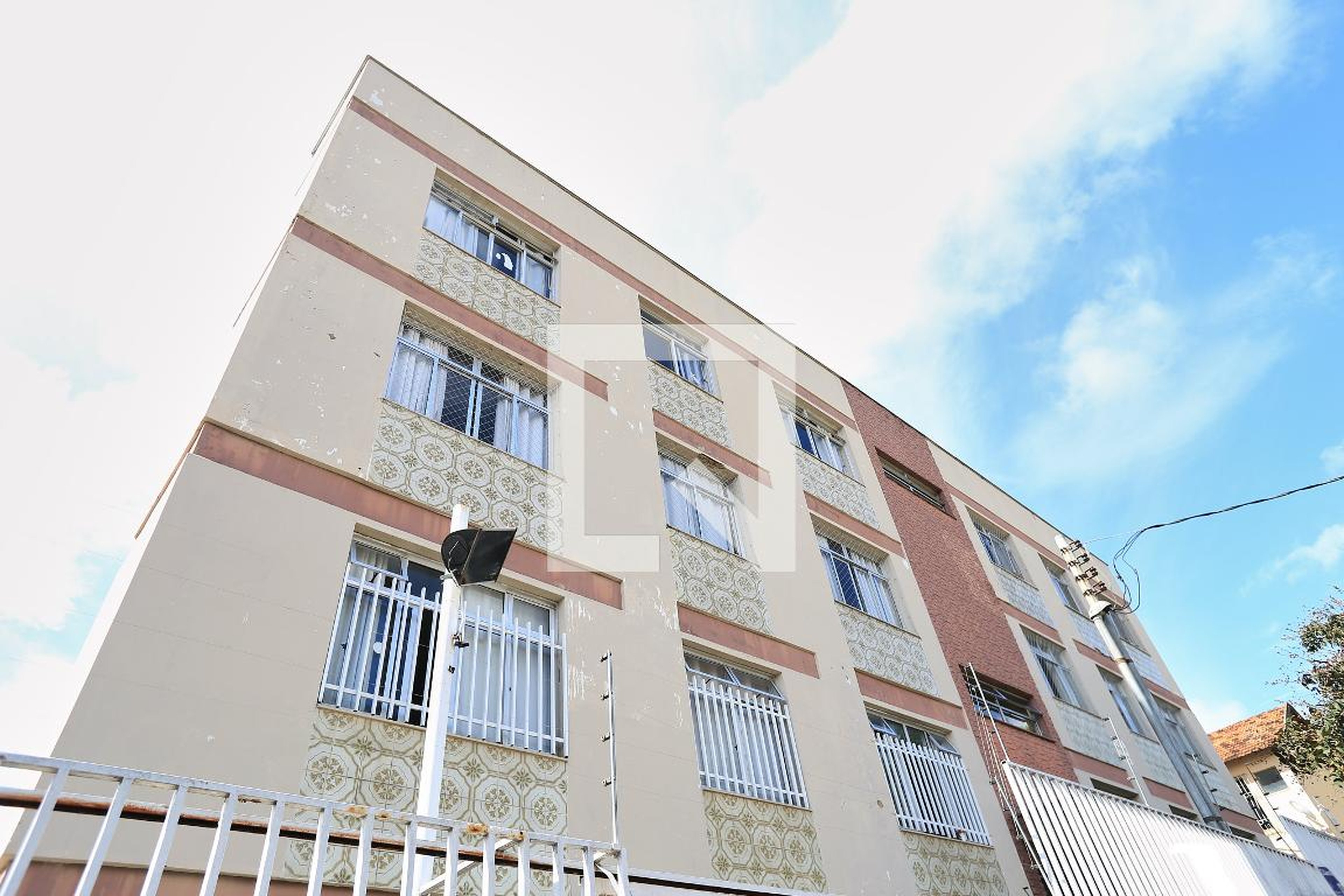 Fachada Condomínio em Rua Coronel Figueiredo, 430