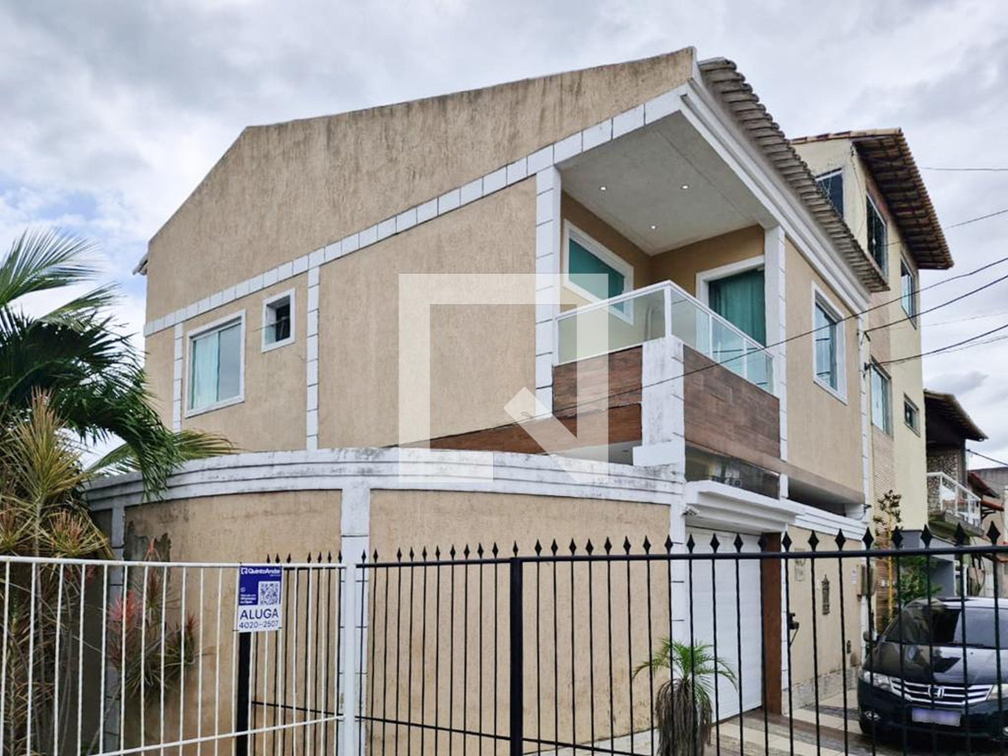 Fachada Condomínio em Rua Lúcio Alves, 320