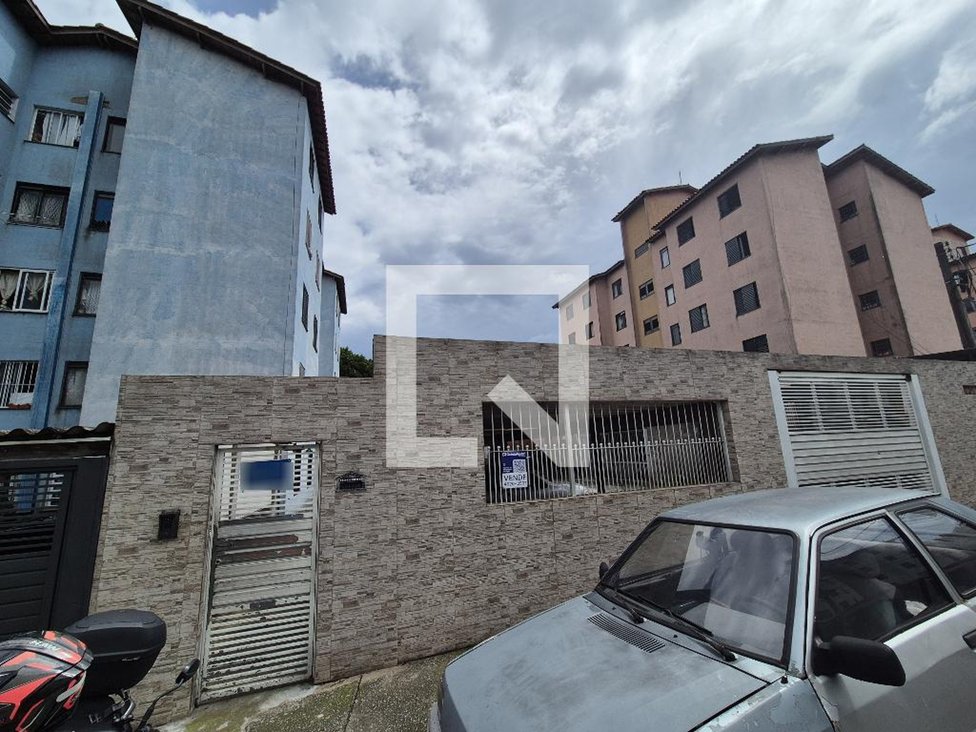 Fachada Condomínio em Rua Ipê Roxo, 90