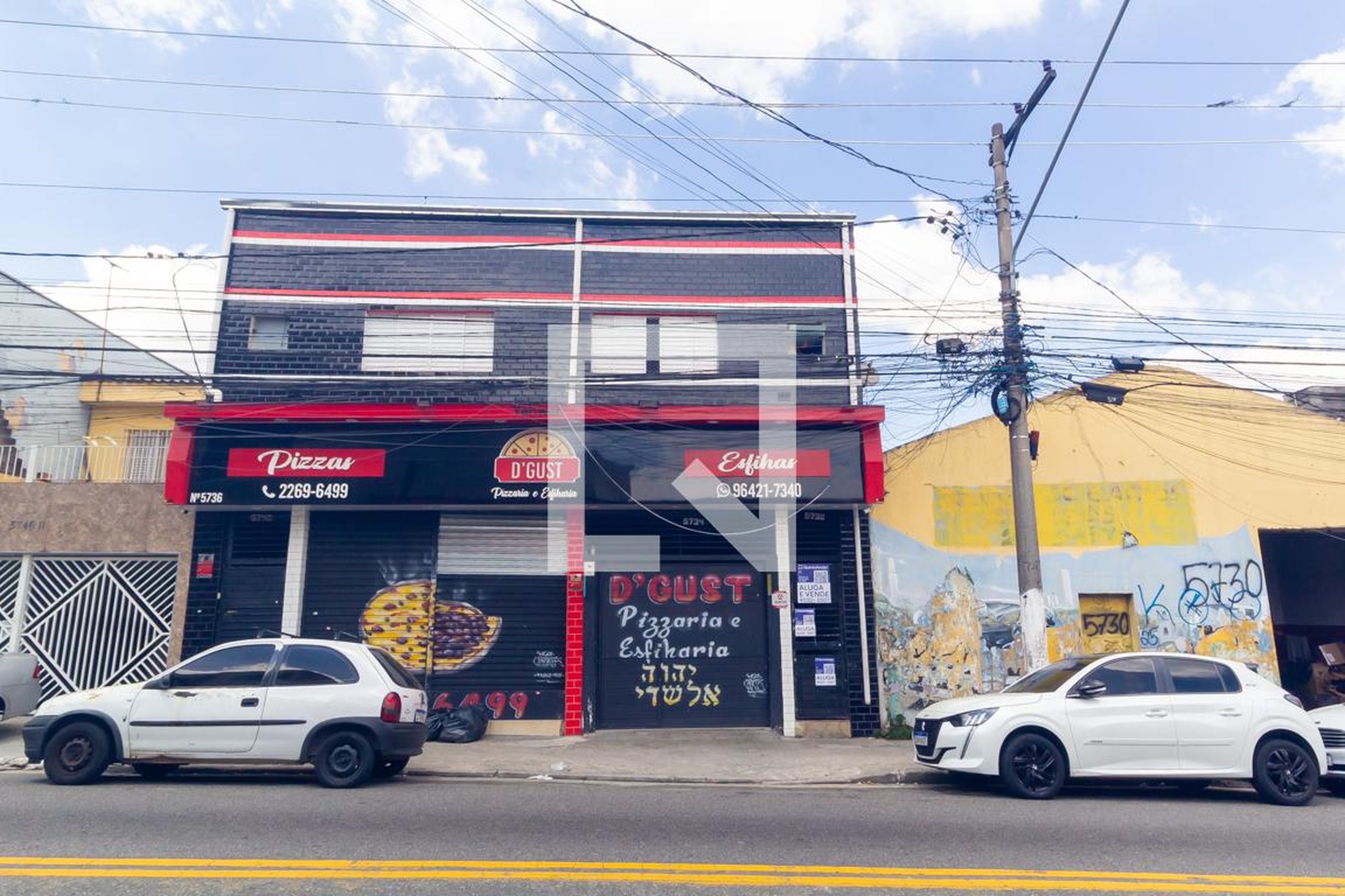 Fachada Condomínio em Avenida Vila Ema, 5732