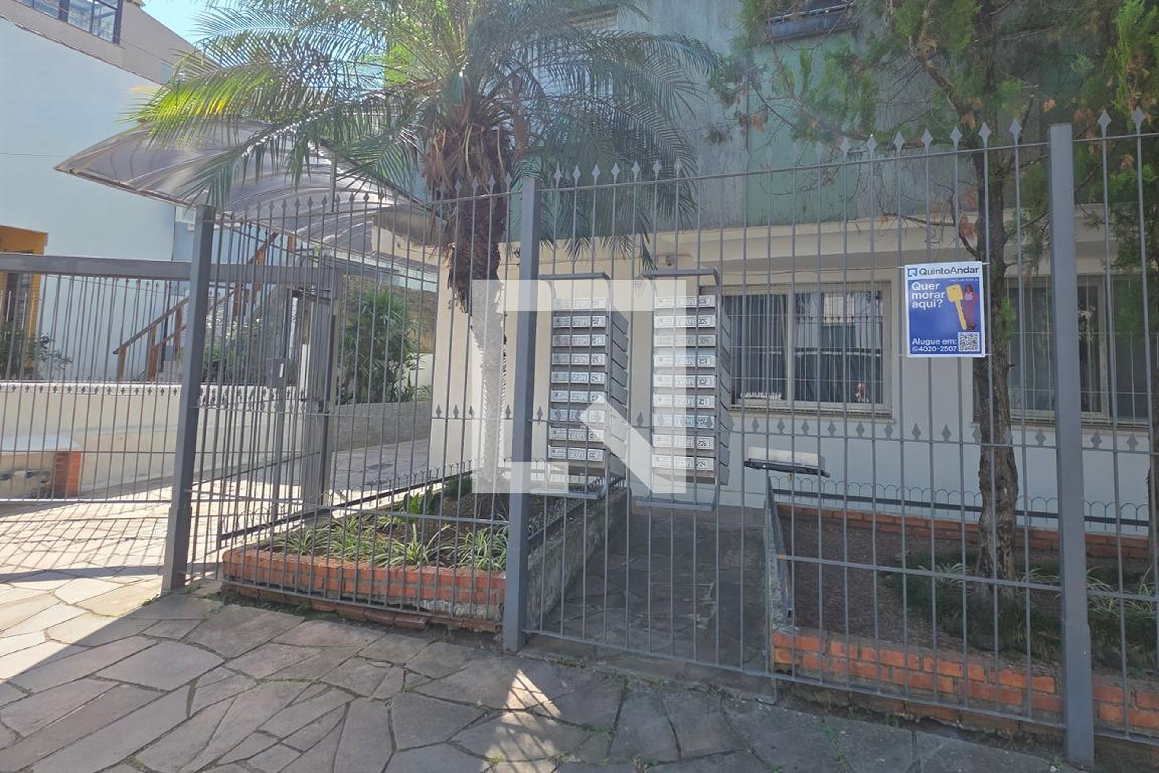 Fachada Condomínio em Rua Barão de Tramandaí, 272