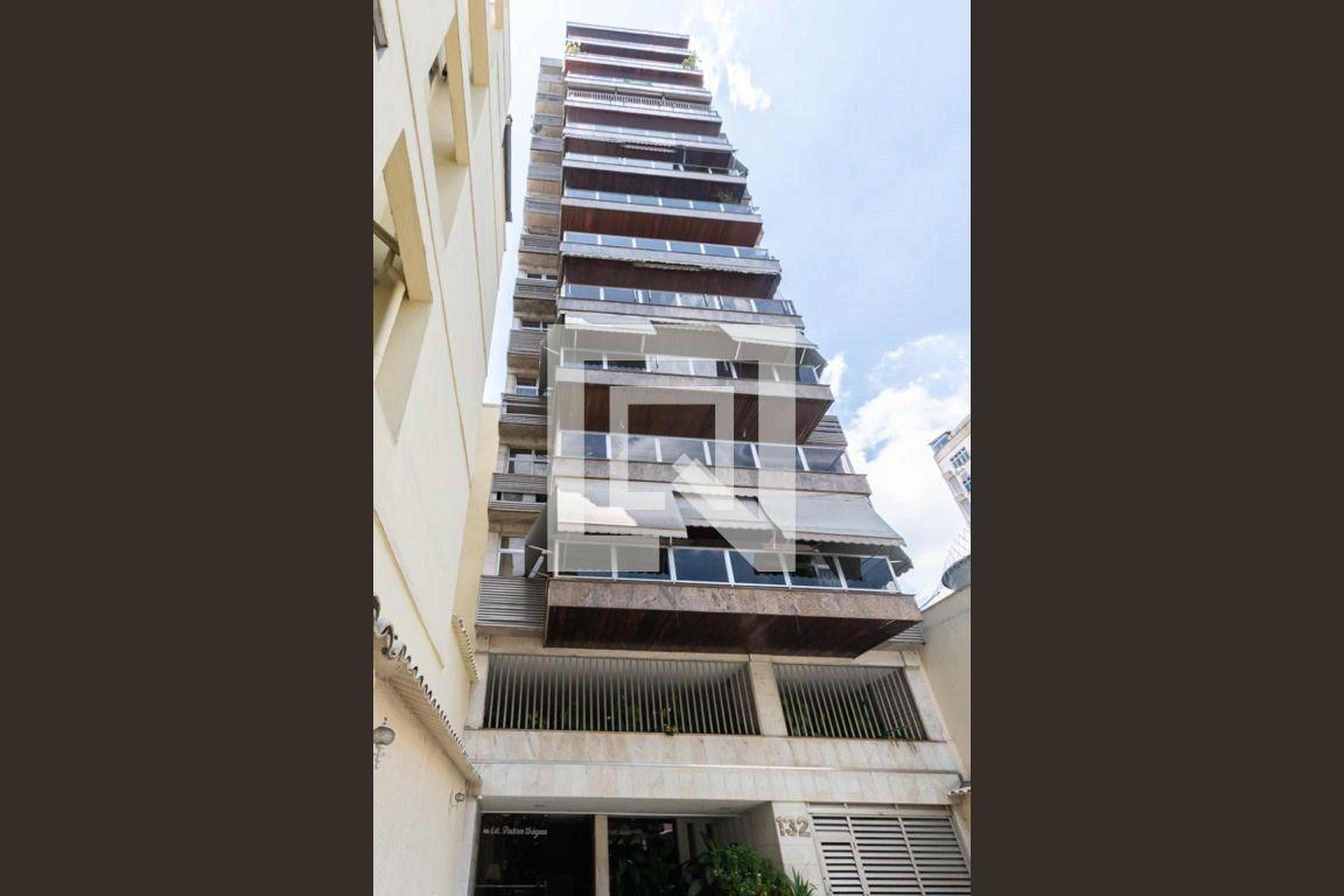 Fachada Edifício Pedra D'Água