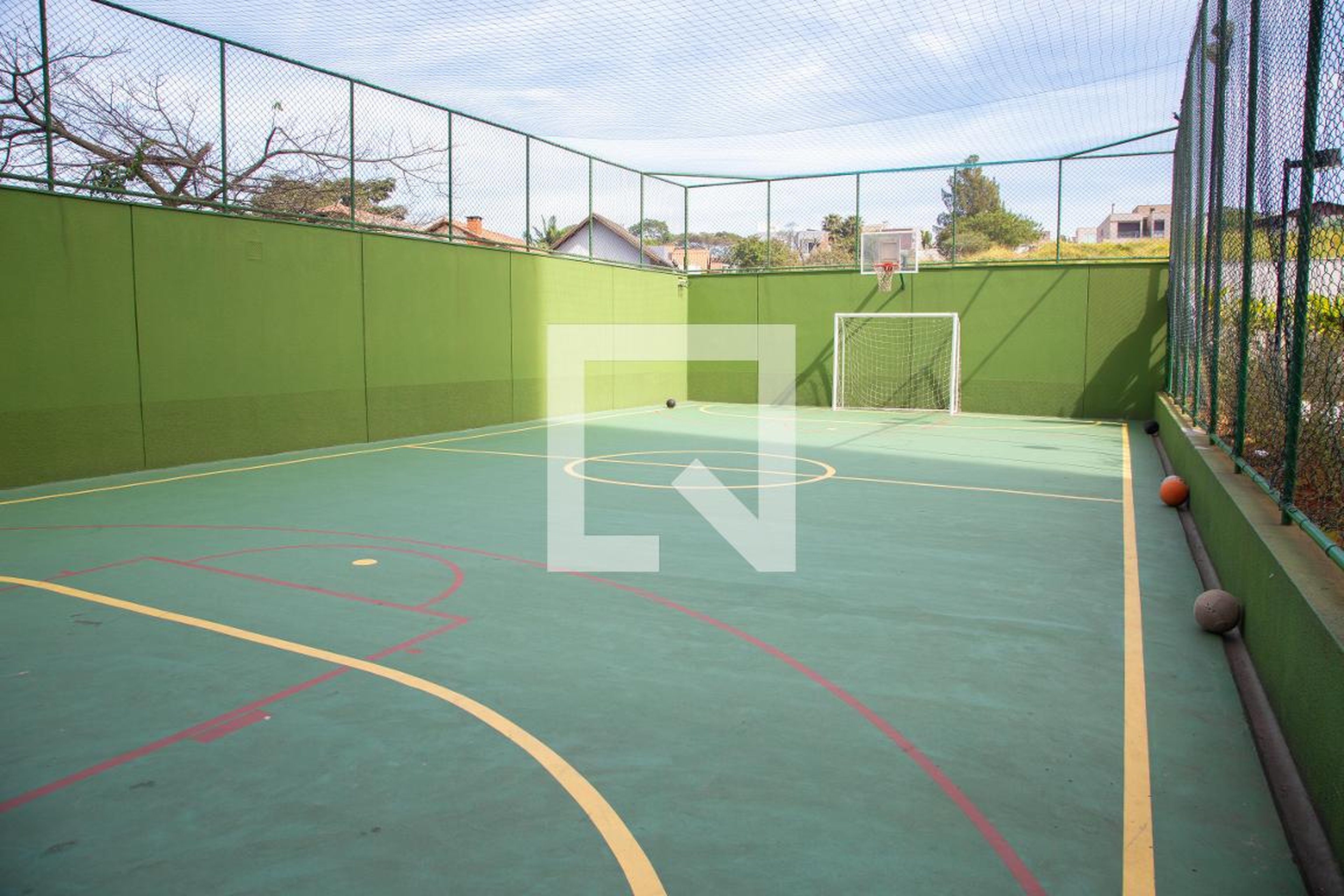 Quadra Esportiva - Les Champs