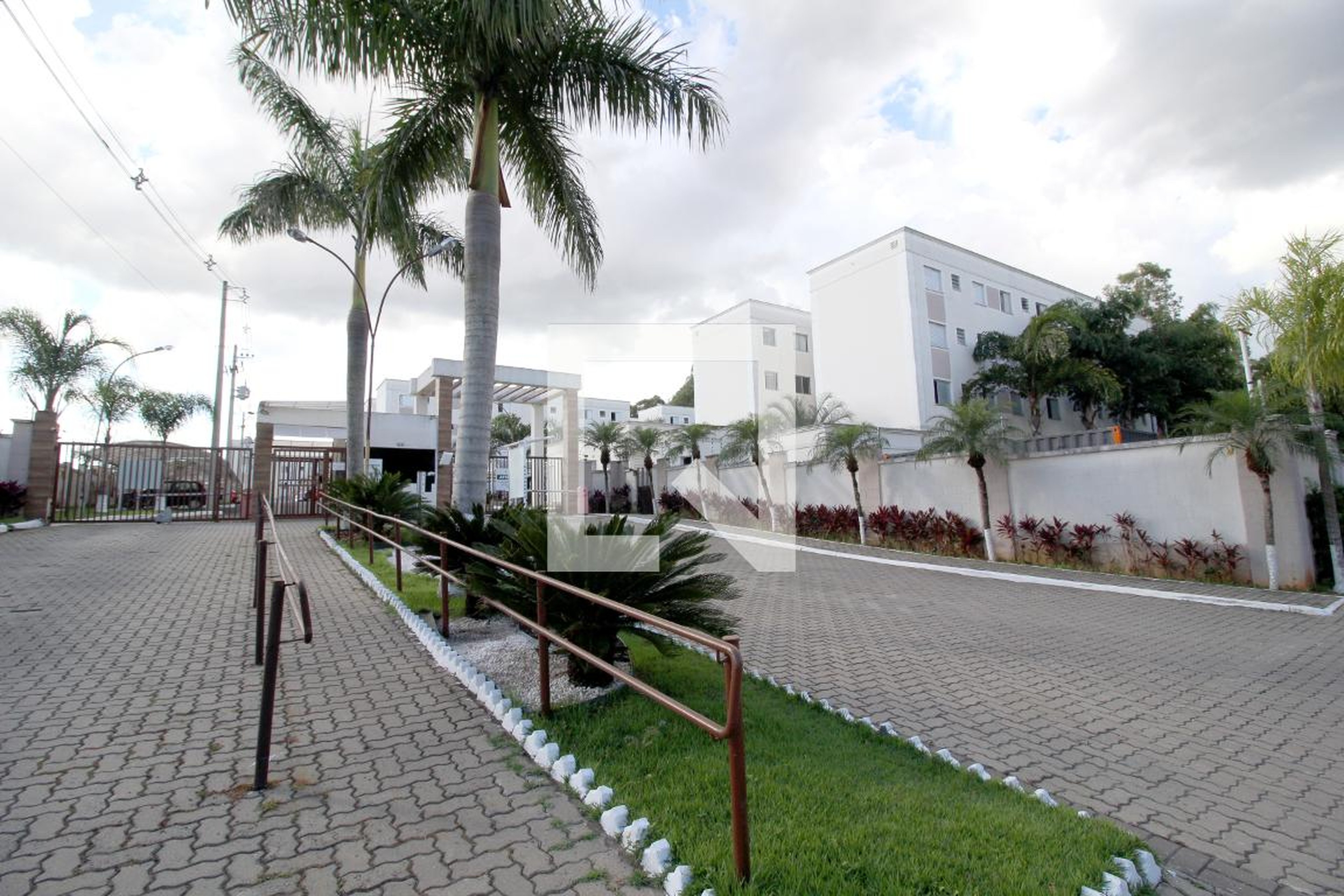 Fachada Condomínio Parque Serrano