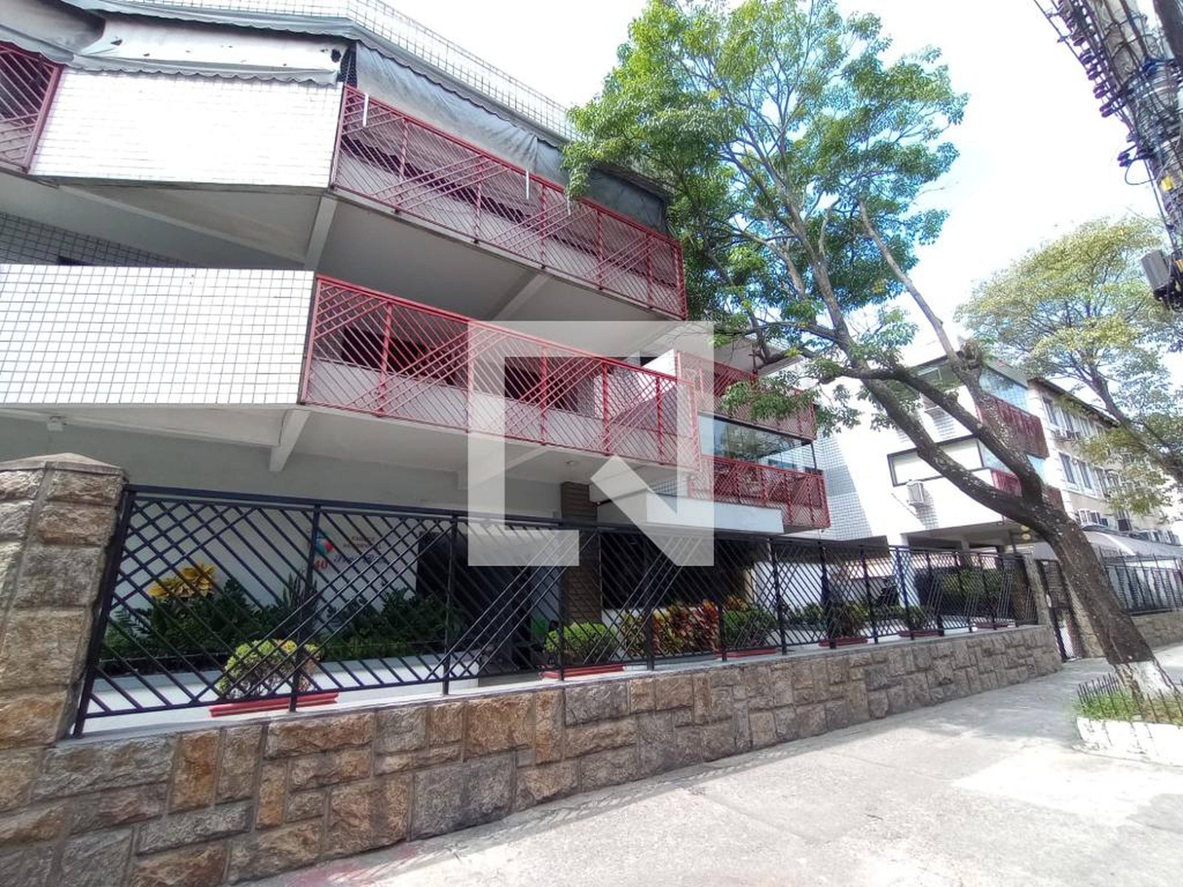 Fachada Edifício Parque Três Rios