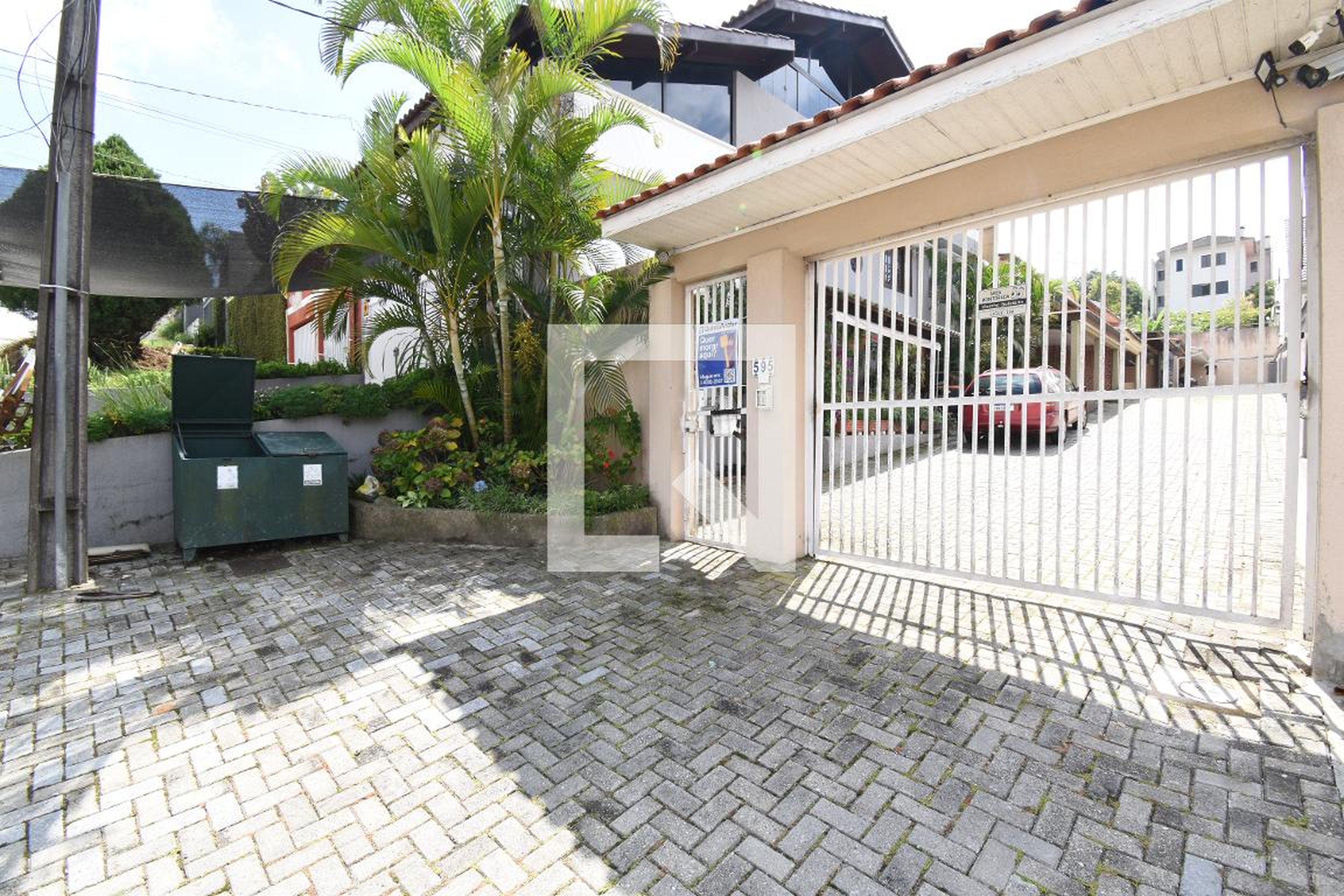 Fachada Condomínio em Rua Bruno lobo, 595