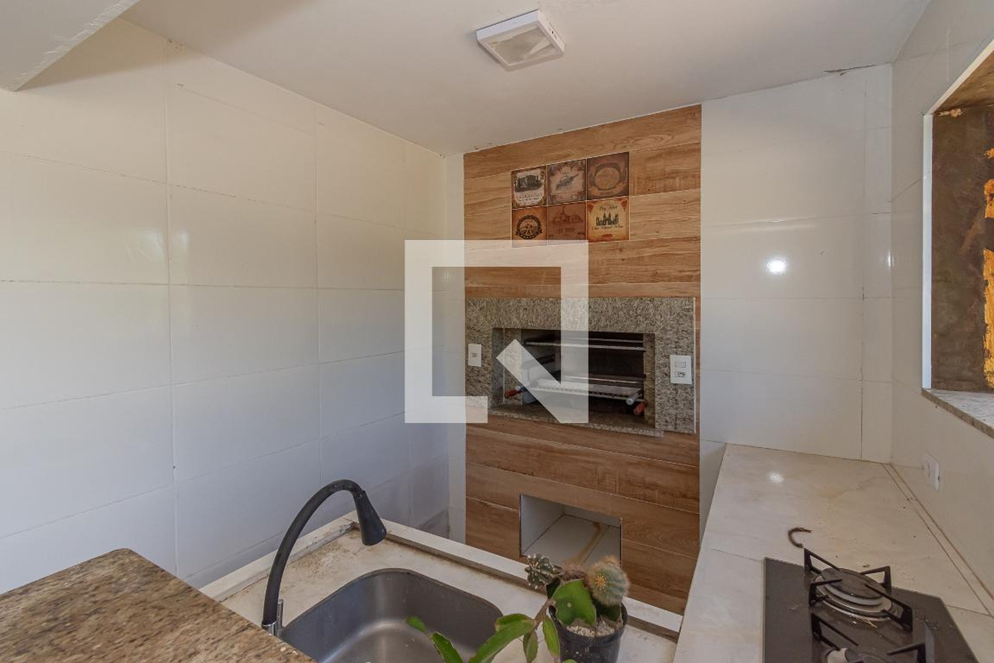 Churrasqueira Condomínio em Avenida Grota Azul, 699