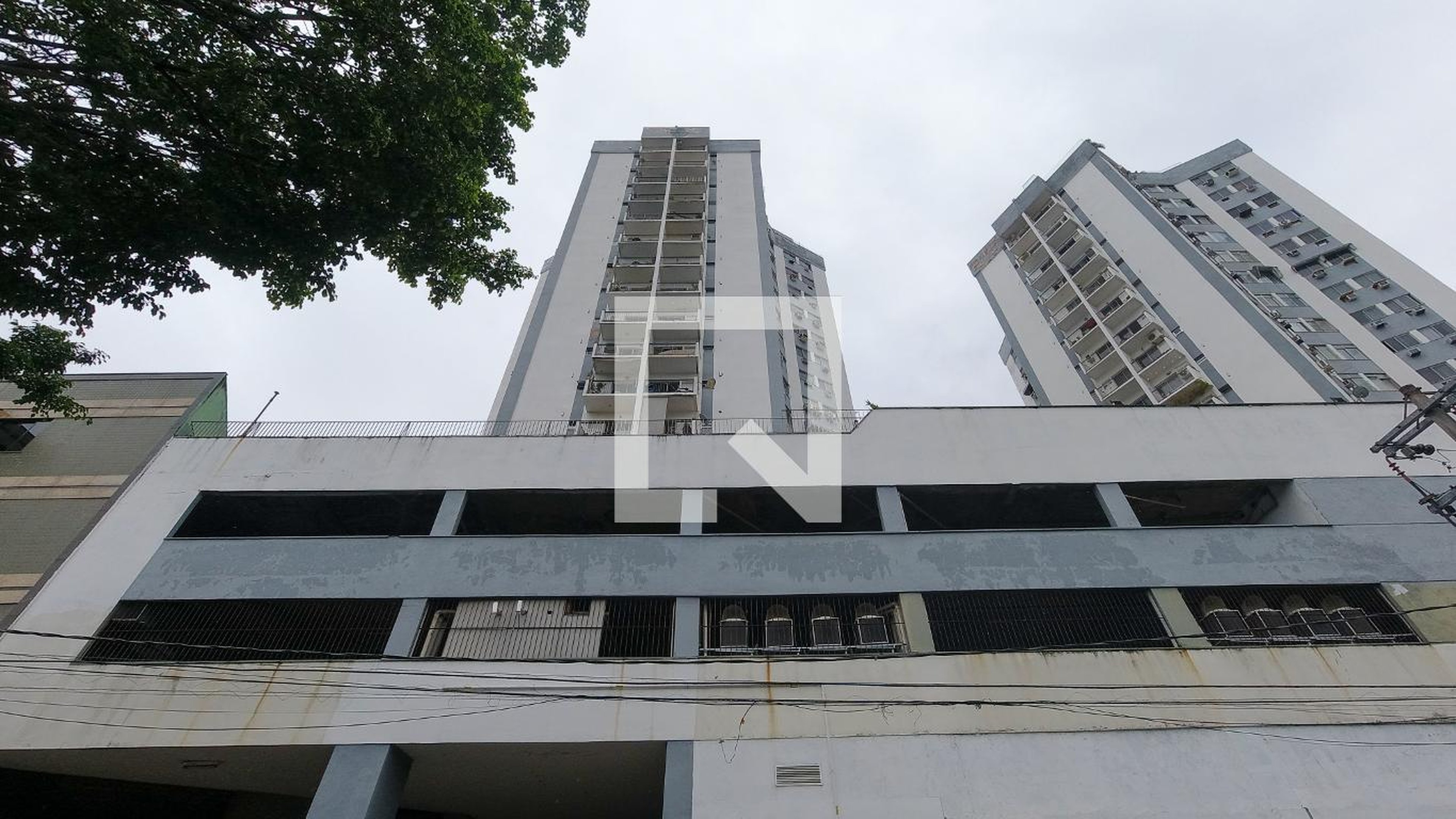 Fachada do Prédio Condomínio ado Vila da Penha