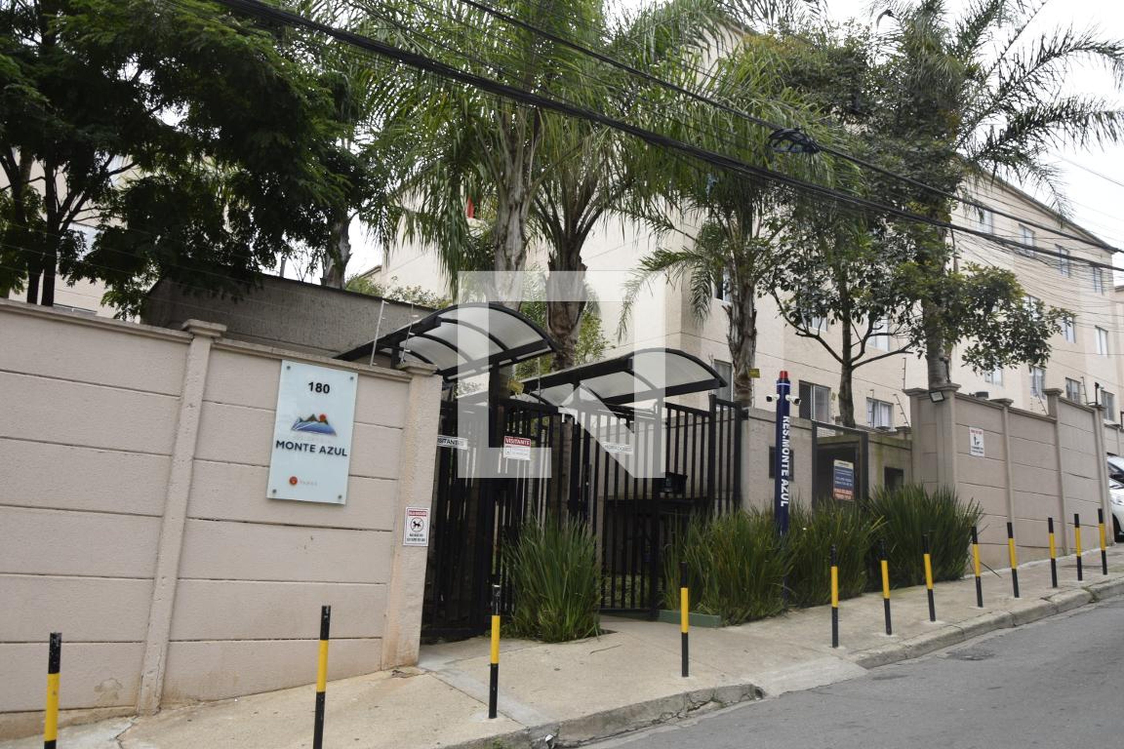 Fachada Condomínio em Rua Acomayo, 180