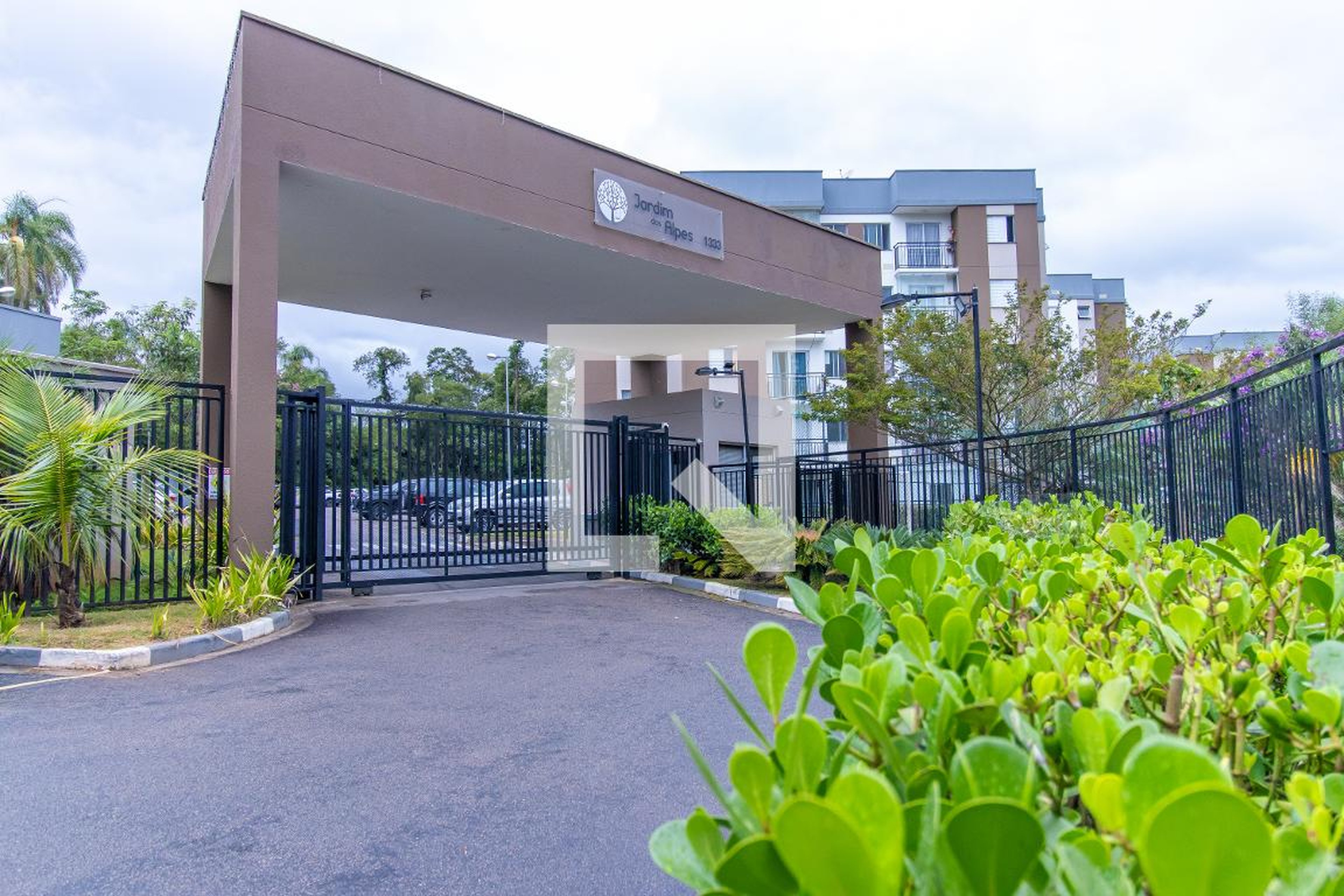 Fachada do condomínio Condomínio Jardim dos Alpes