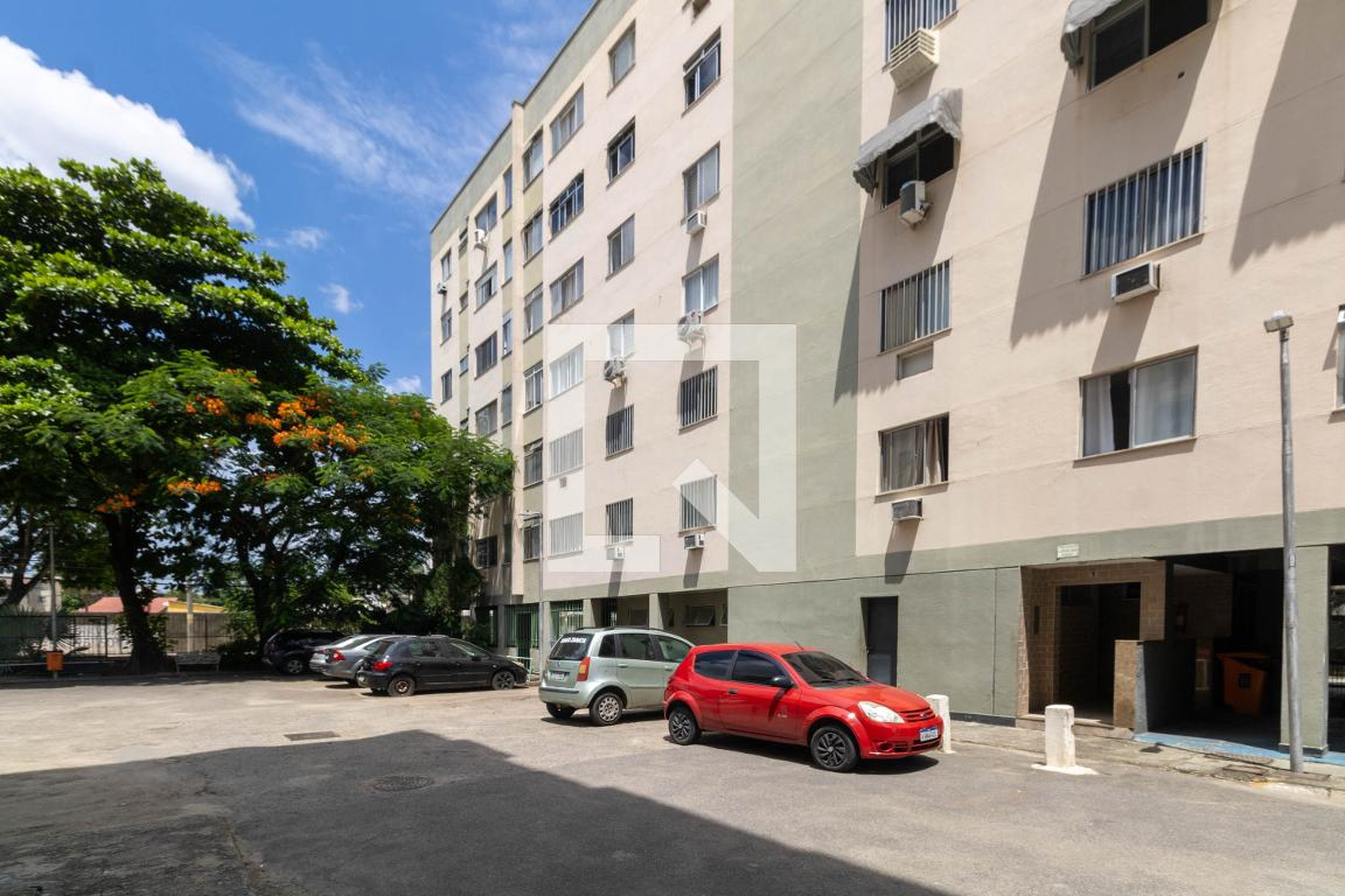 Fachada do Prédio Condomínio Capemi Iris