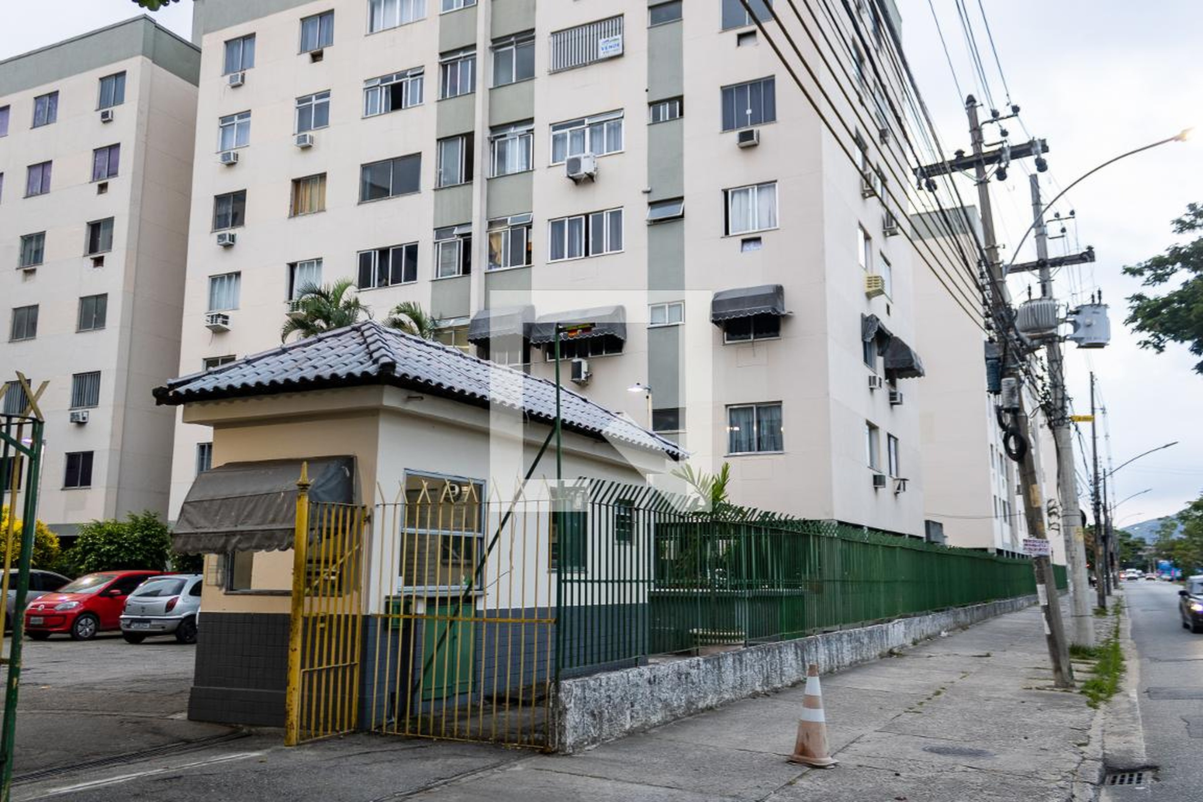 Fachada do condomínio Condomínio Capemi Iris