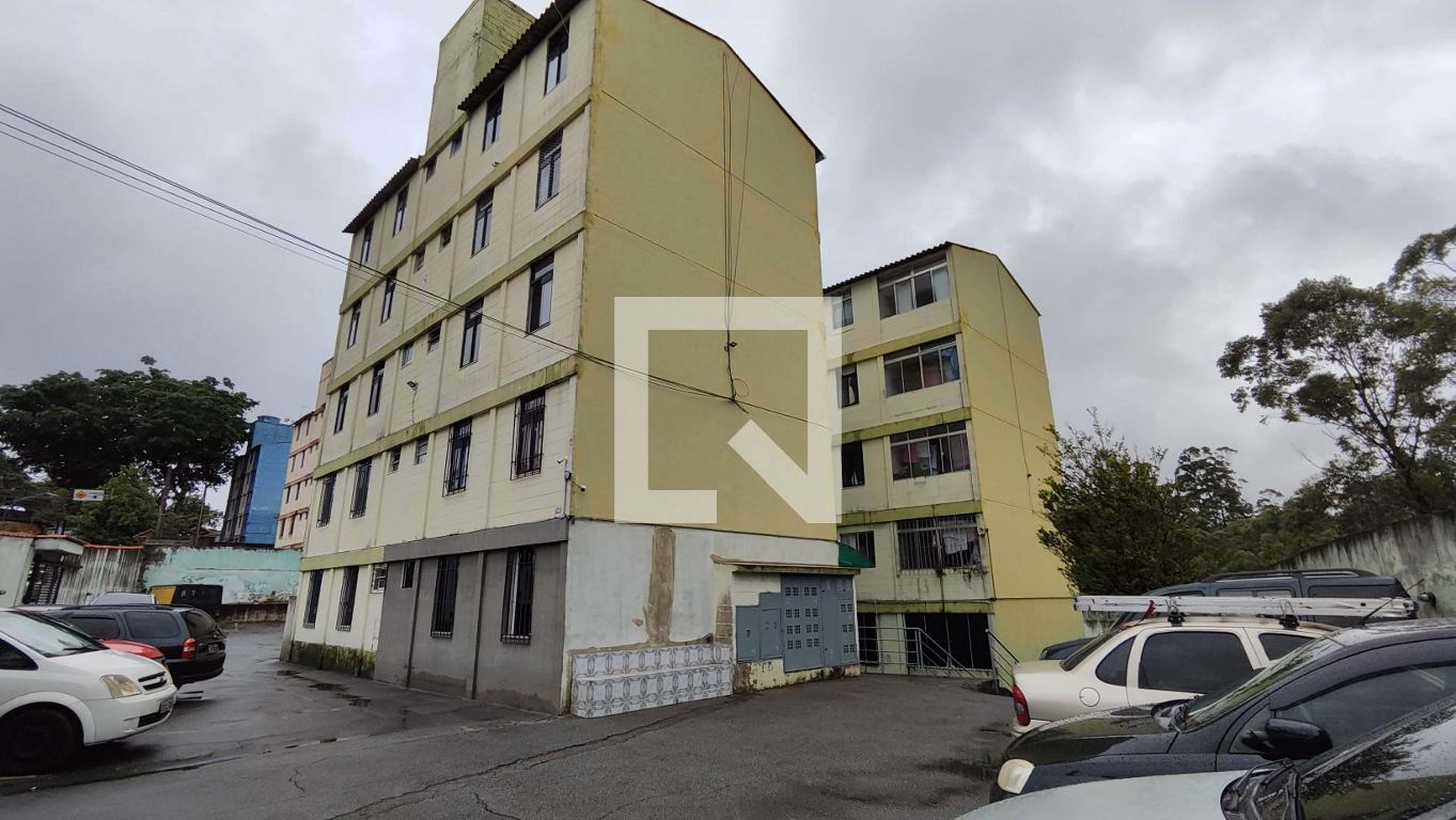 Fachada Condomínio em Rua René de Toledo, 546