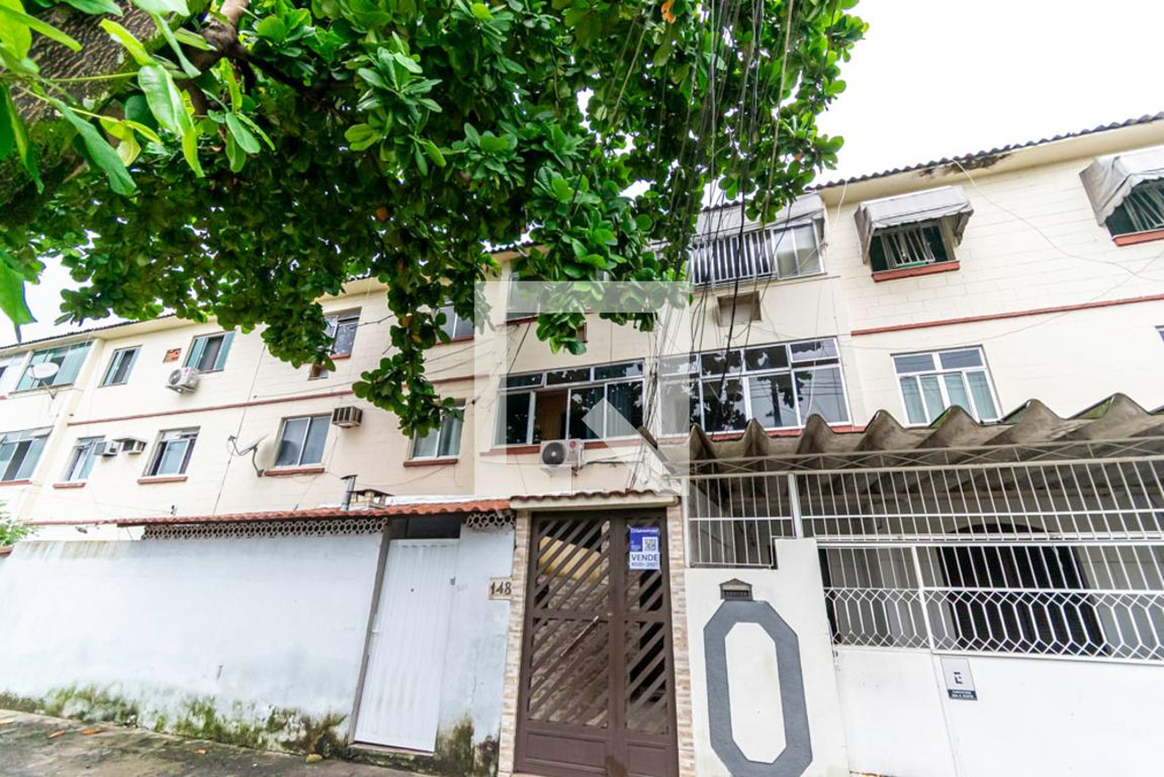 Fachada do Prédio Condomínio em Rua Joaquim Loureiro, 148