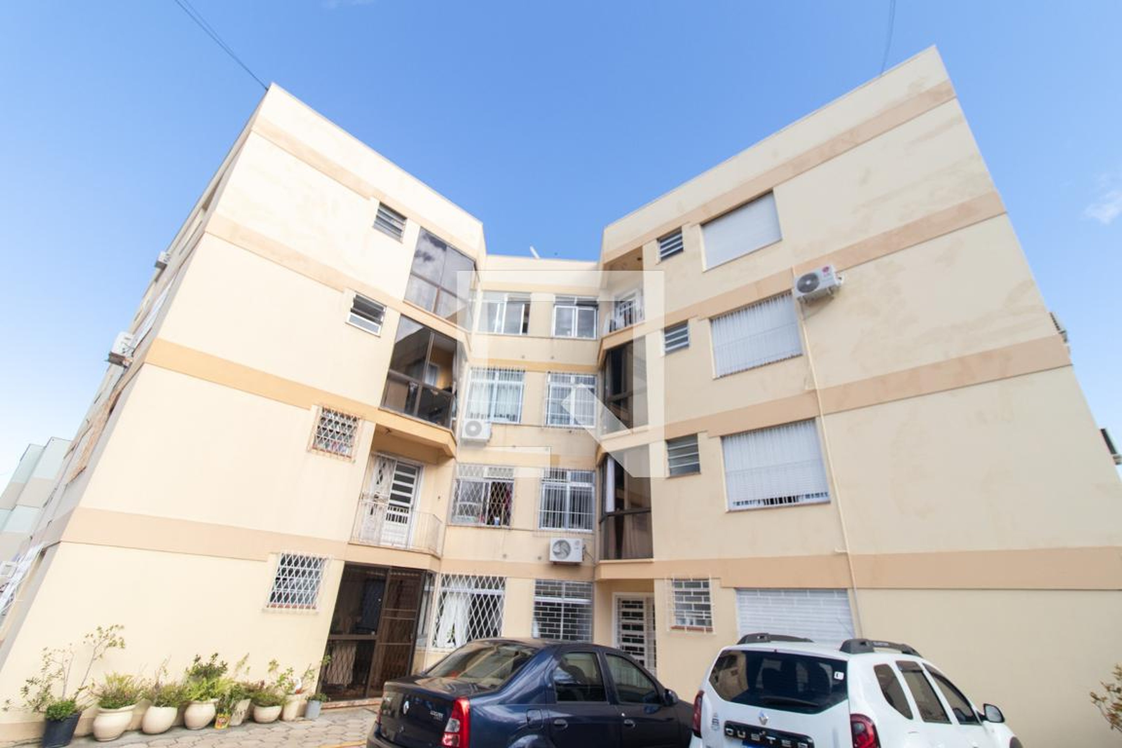 Fachada Condomínio em Rua Banco da Província, 198