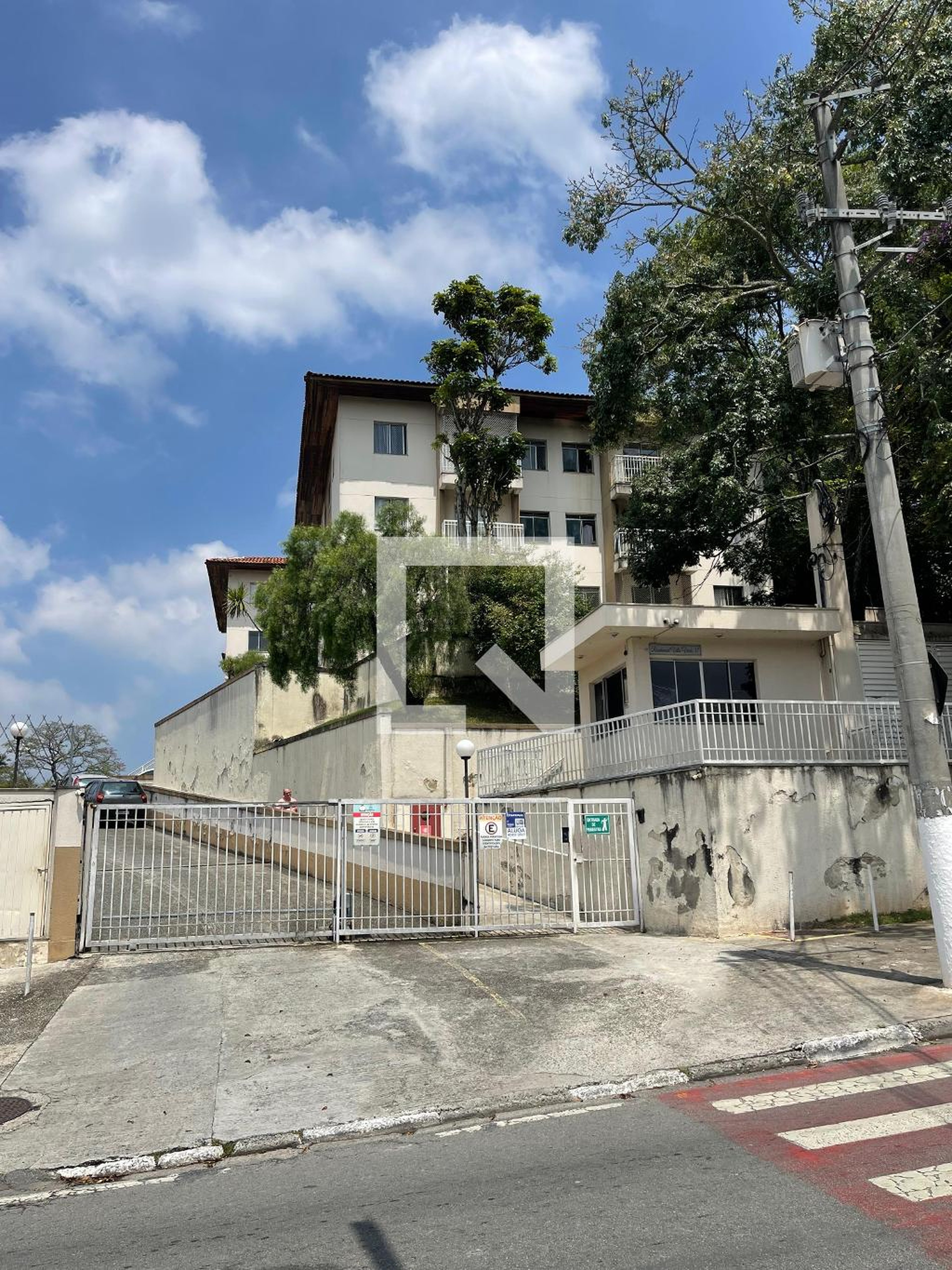 Fachada Residencial Villa Verde