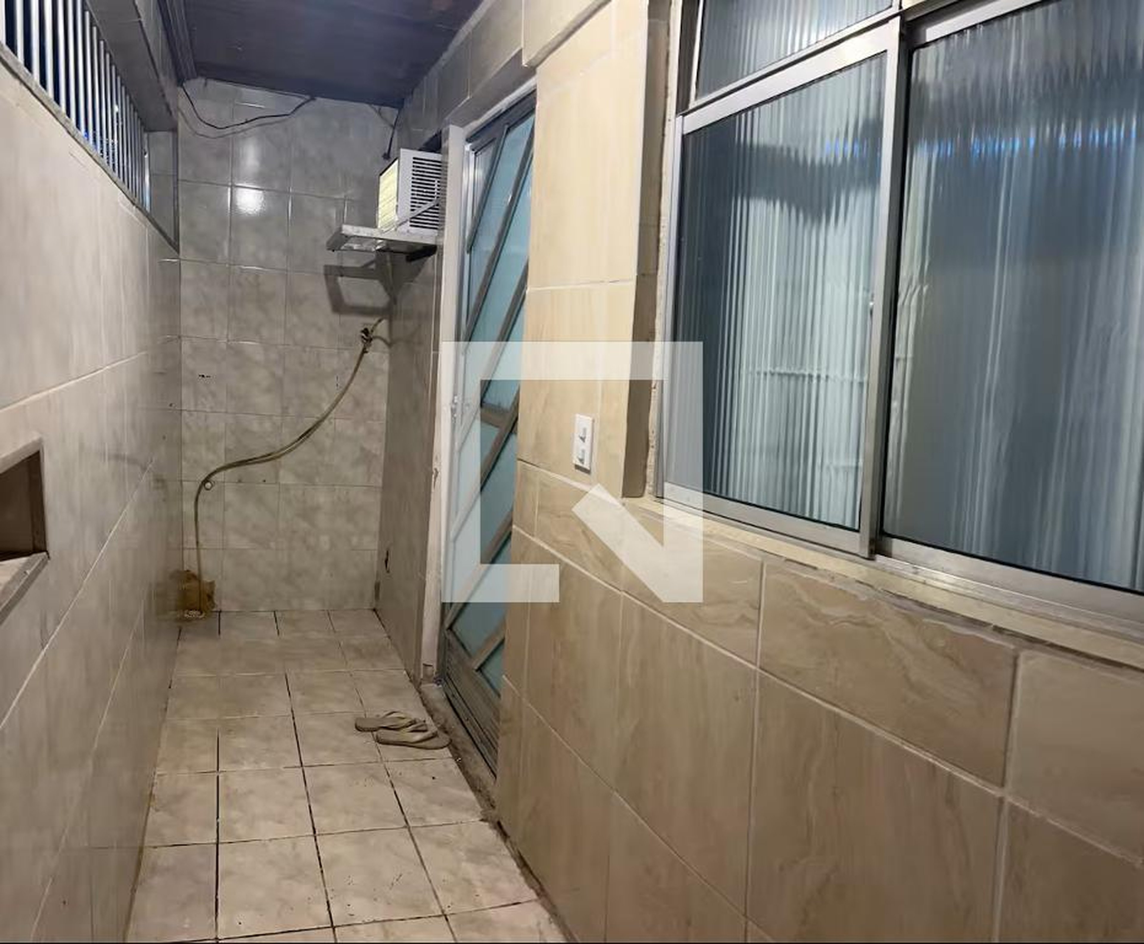 Área externa Condomínio em Rua Treze, 15