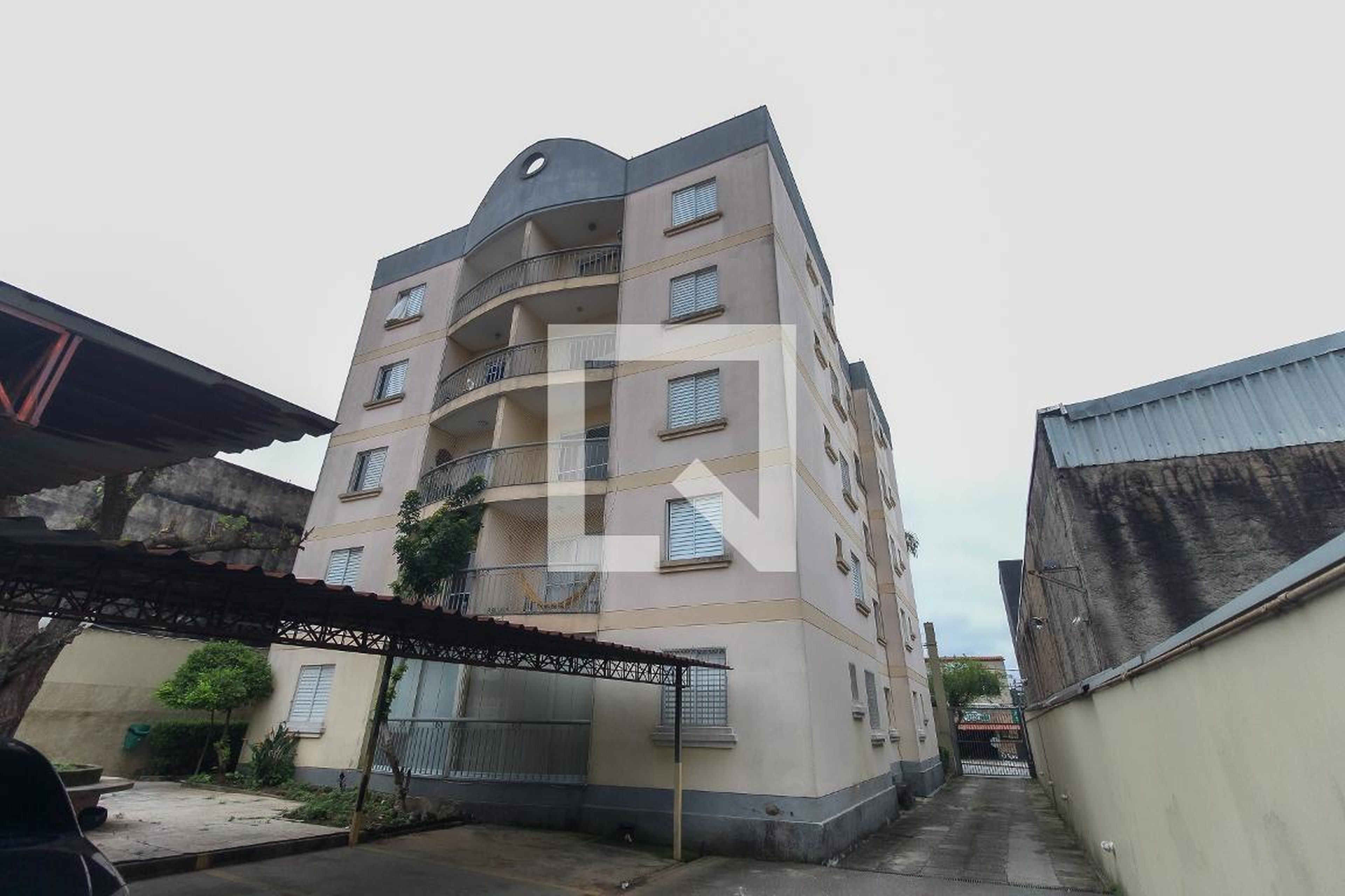 Fachada Condomínio em Avenida Doutor Décio de Toledo Leite, 495