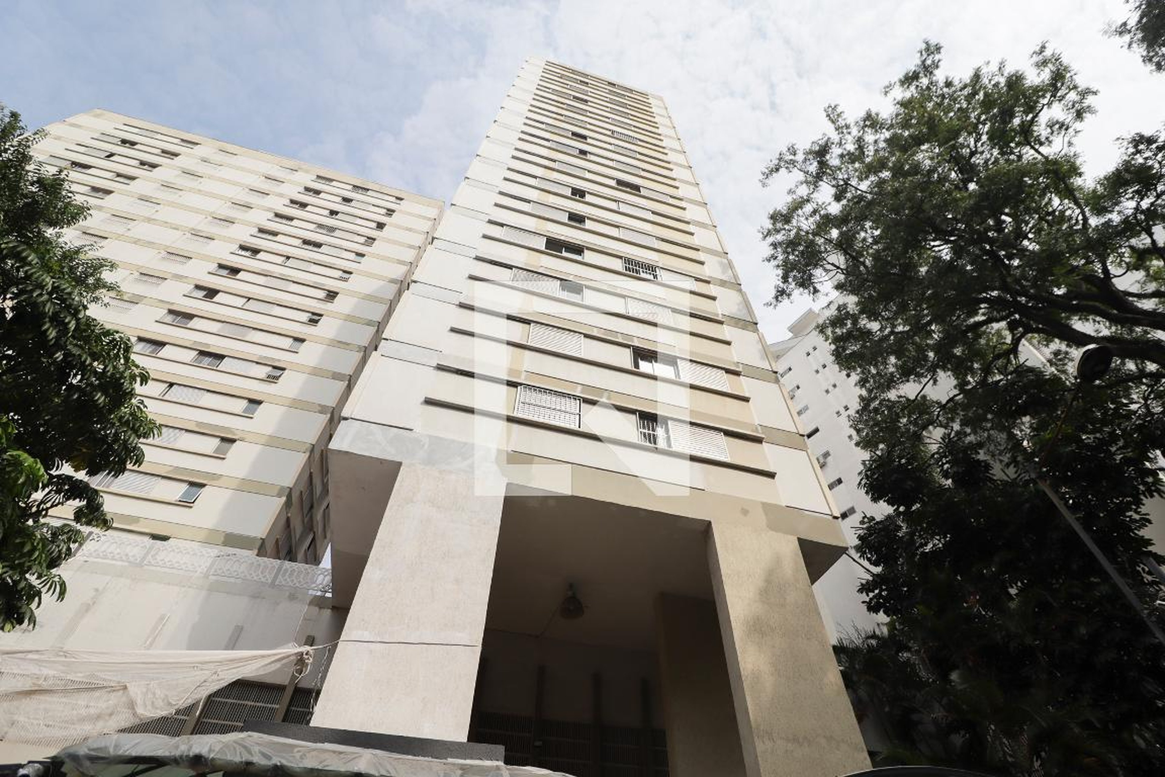 Fachada Condomínio em Avenida Braz Leme, 2323