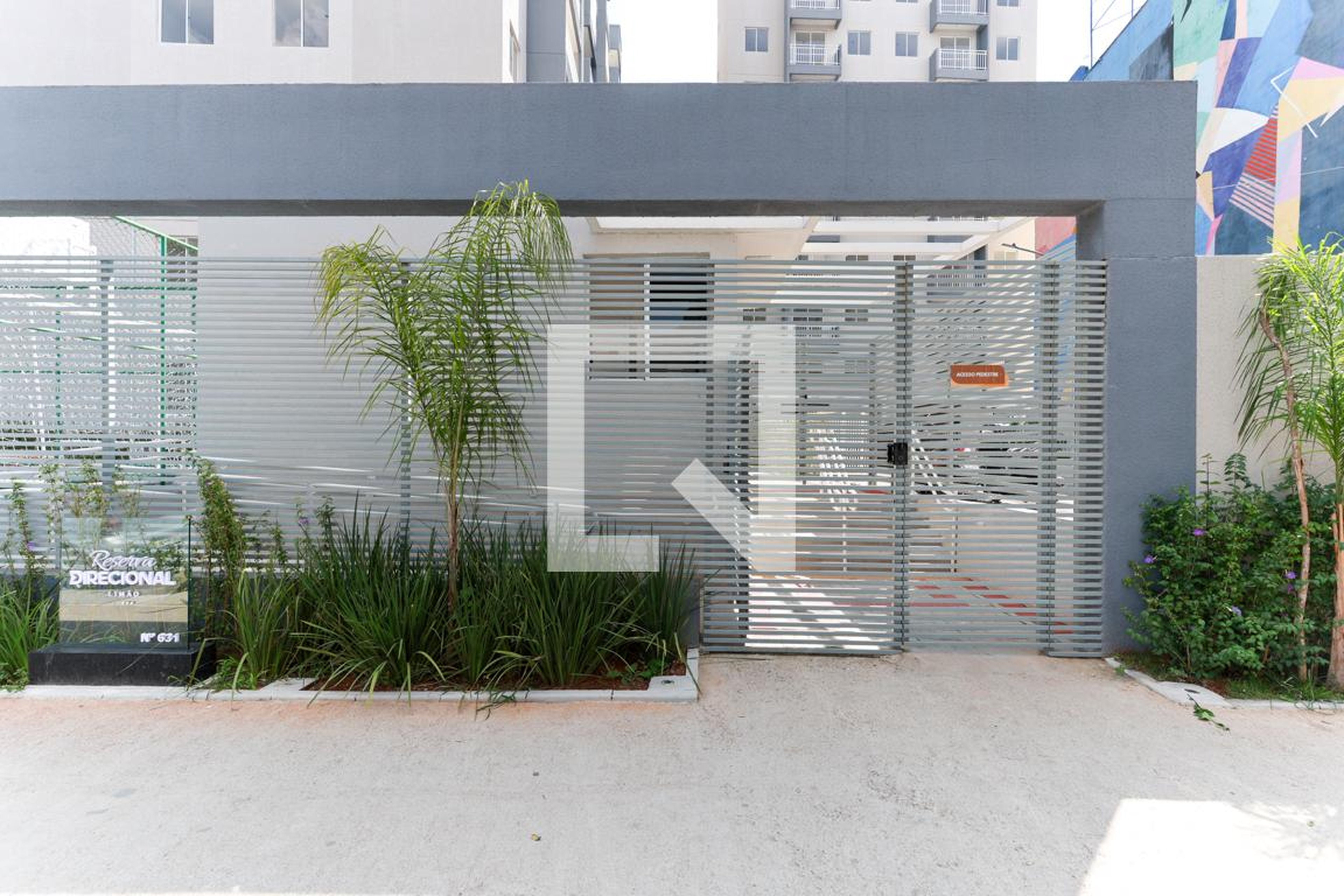 Fachada do condomínio Condomínio Reserva Direcional Limão