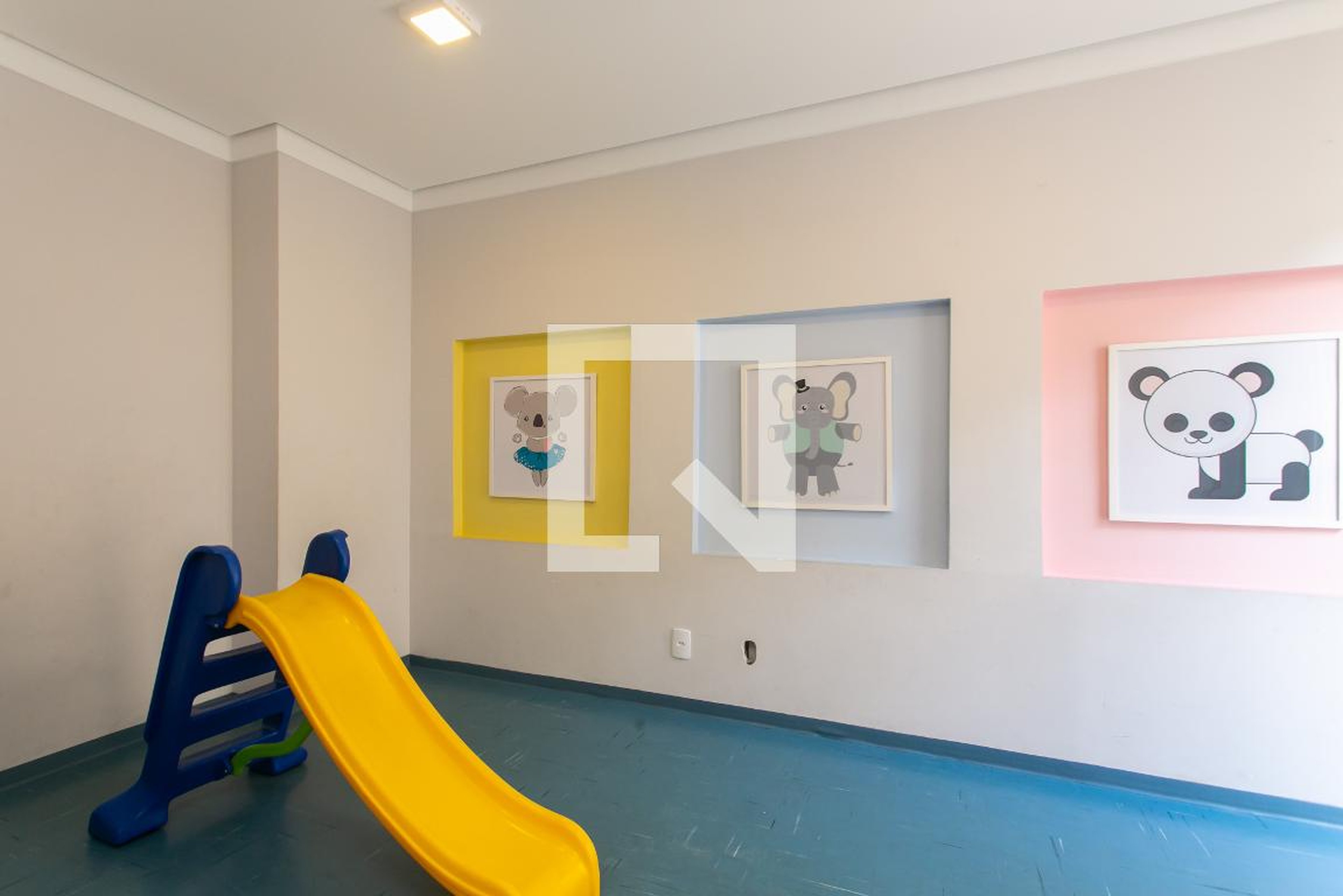 Brinquedoteca - Plano e Plano Jardim do Carmo Azaleia