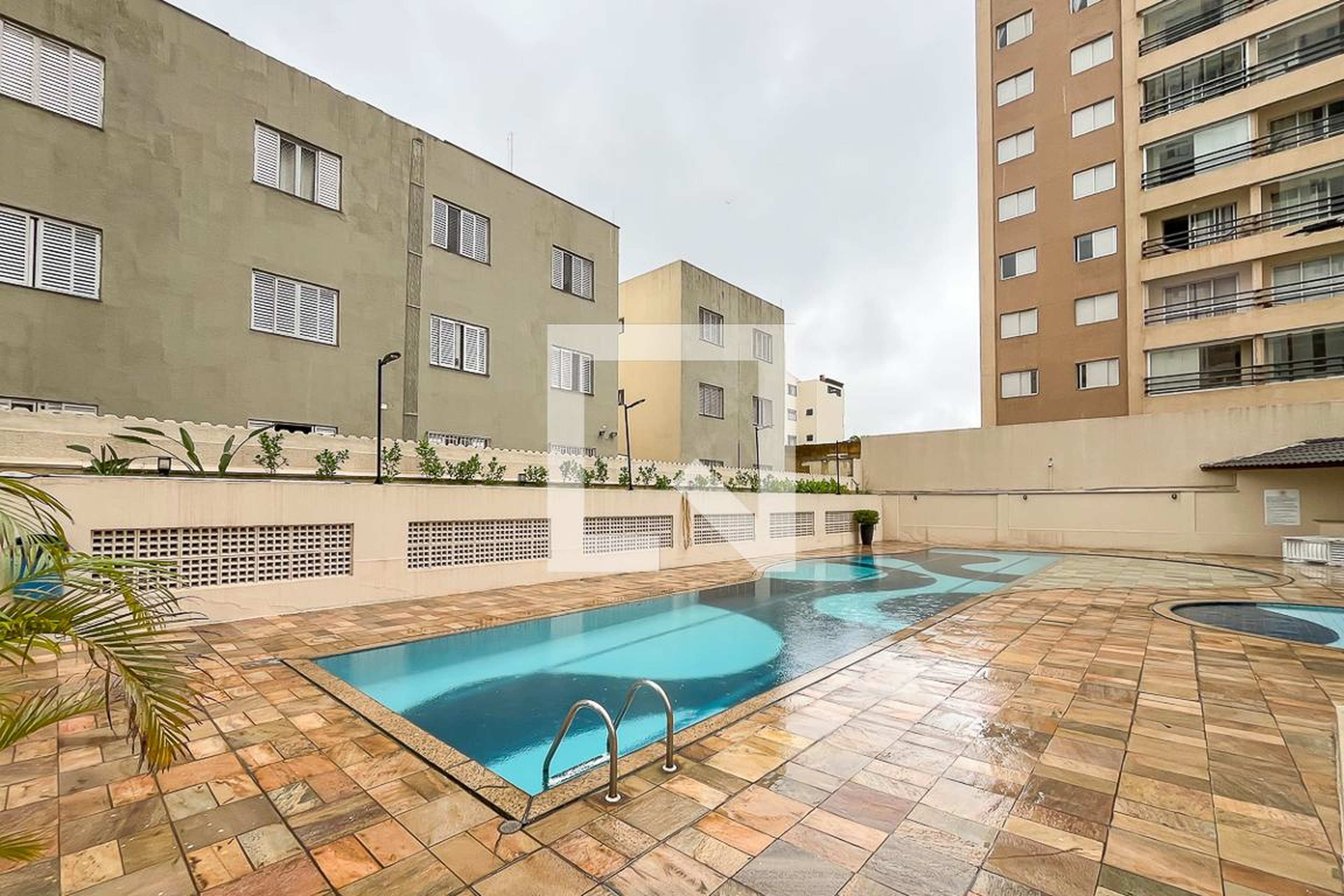 Piscina - Residencial Manhattan