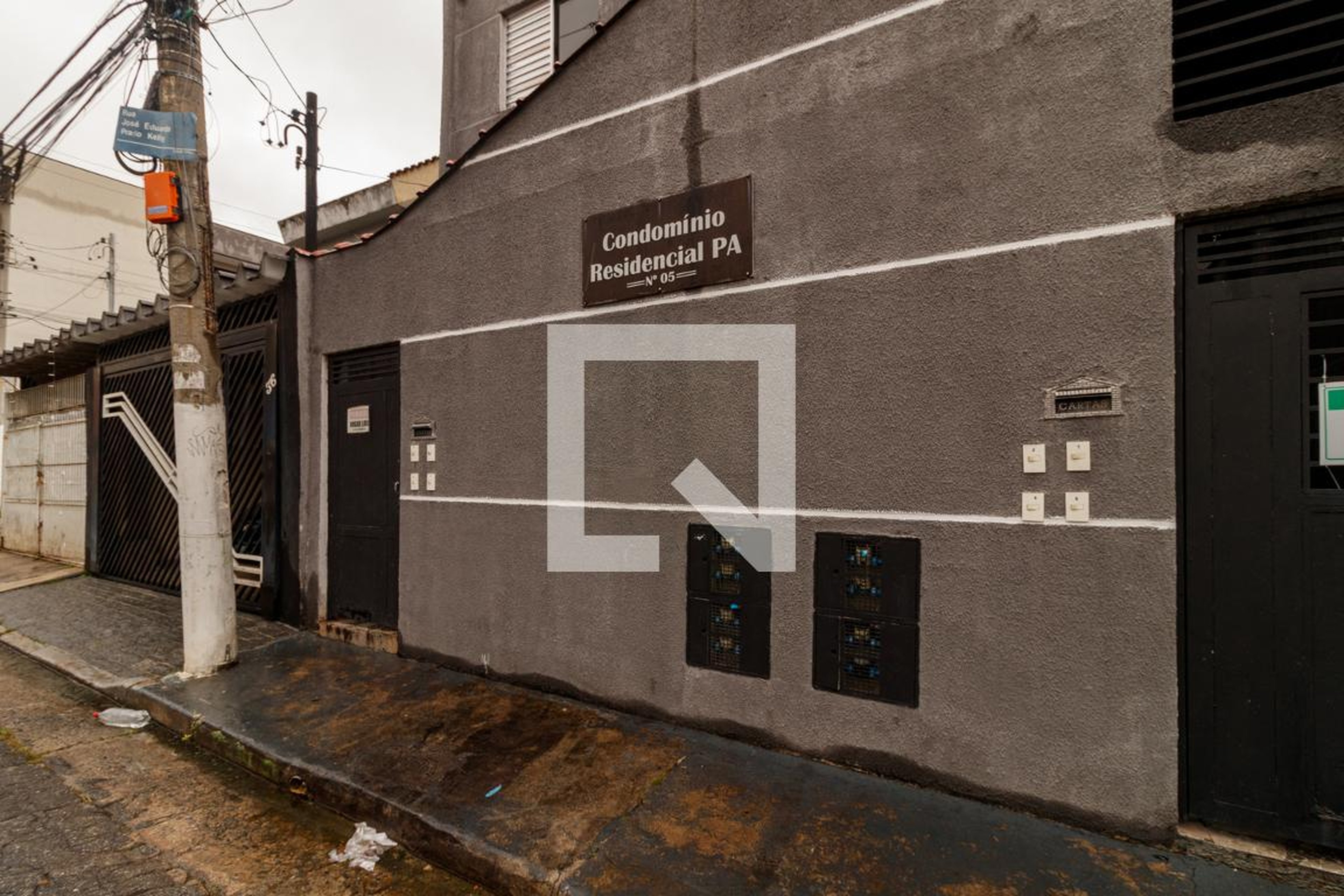 Fachada Condomínio em Rua José Eduardo Prado Kelly, 5