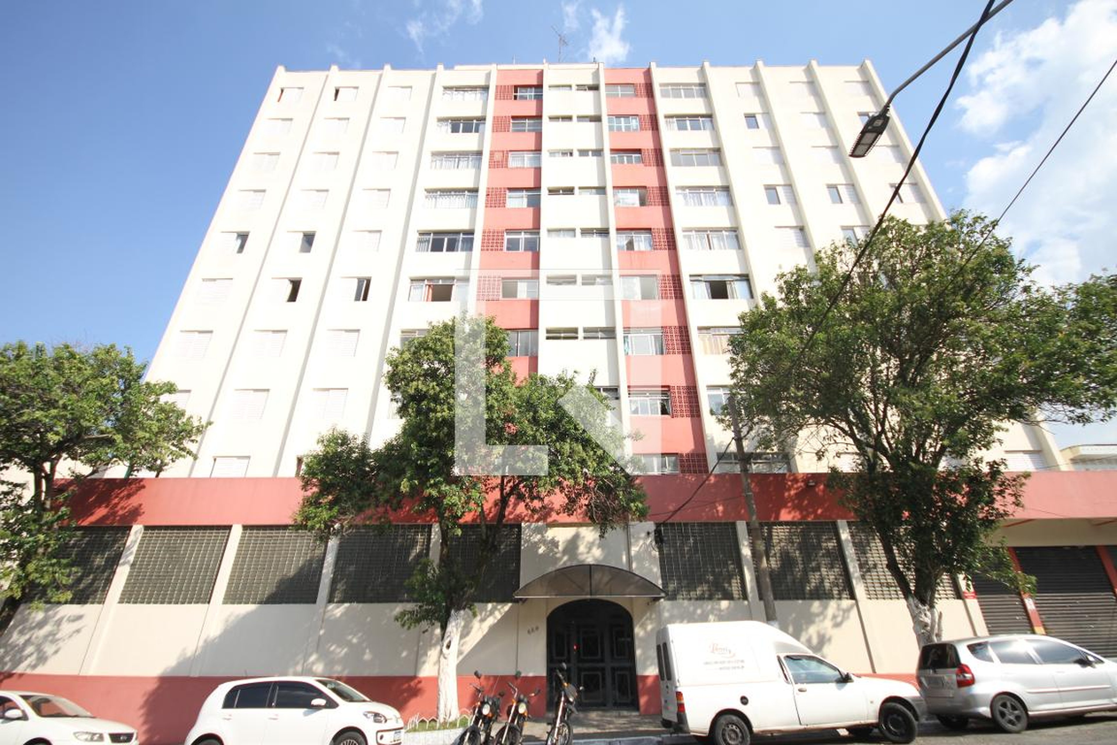 Fachada Condomínio em Rua Cisplatina, 662