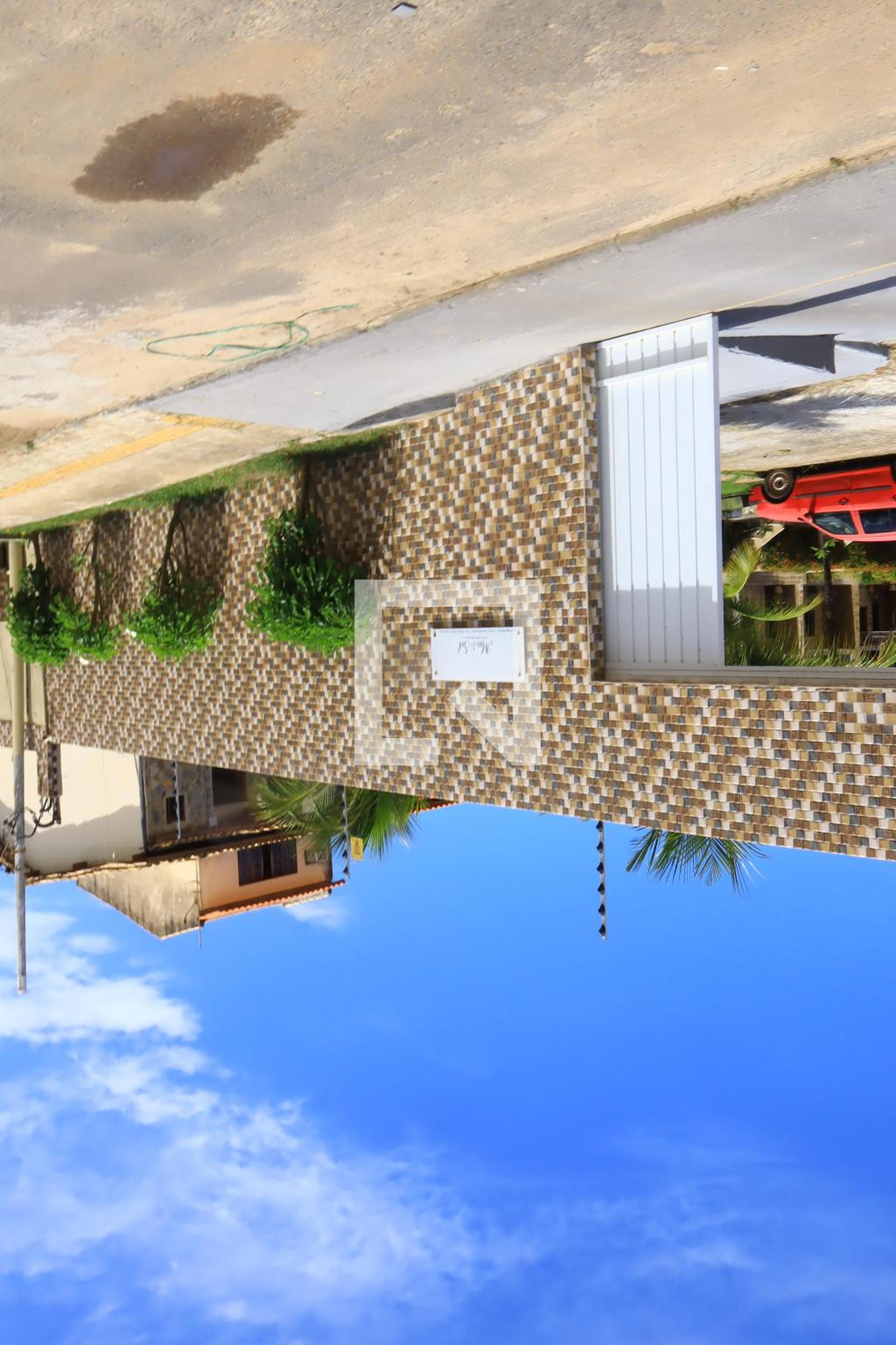 Fachada Condomínio em Rua Engenheiro Carlos Berenhauser, 744