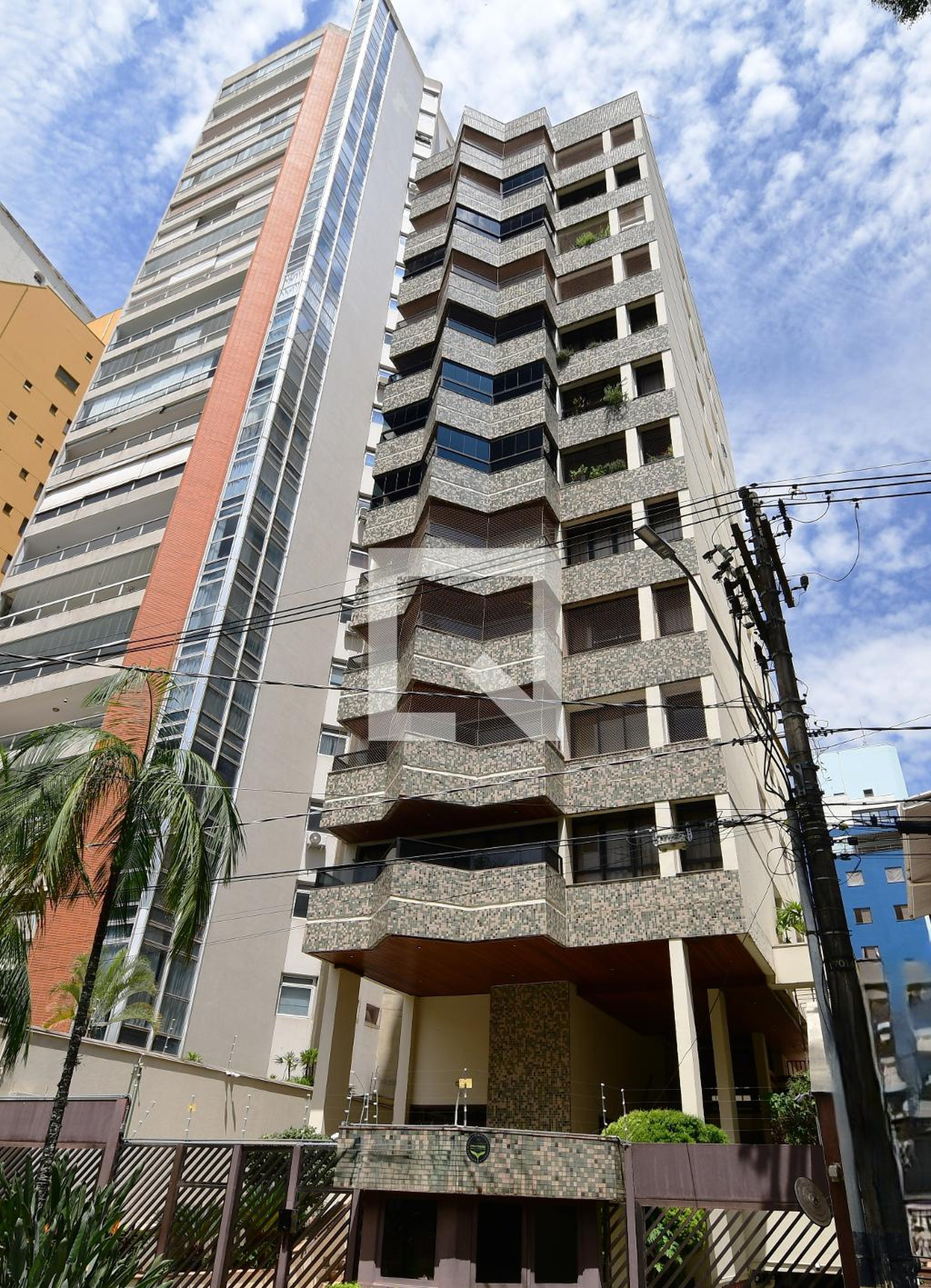 Fachada do Prédio Condomínio em Rua Antônio Cesarino, 875