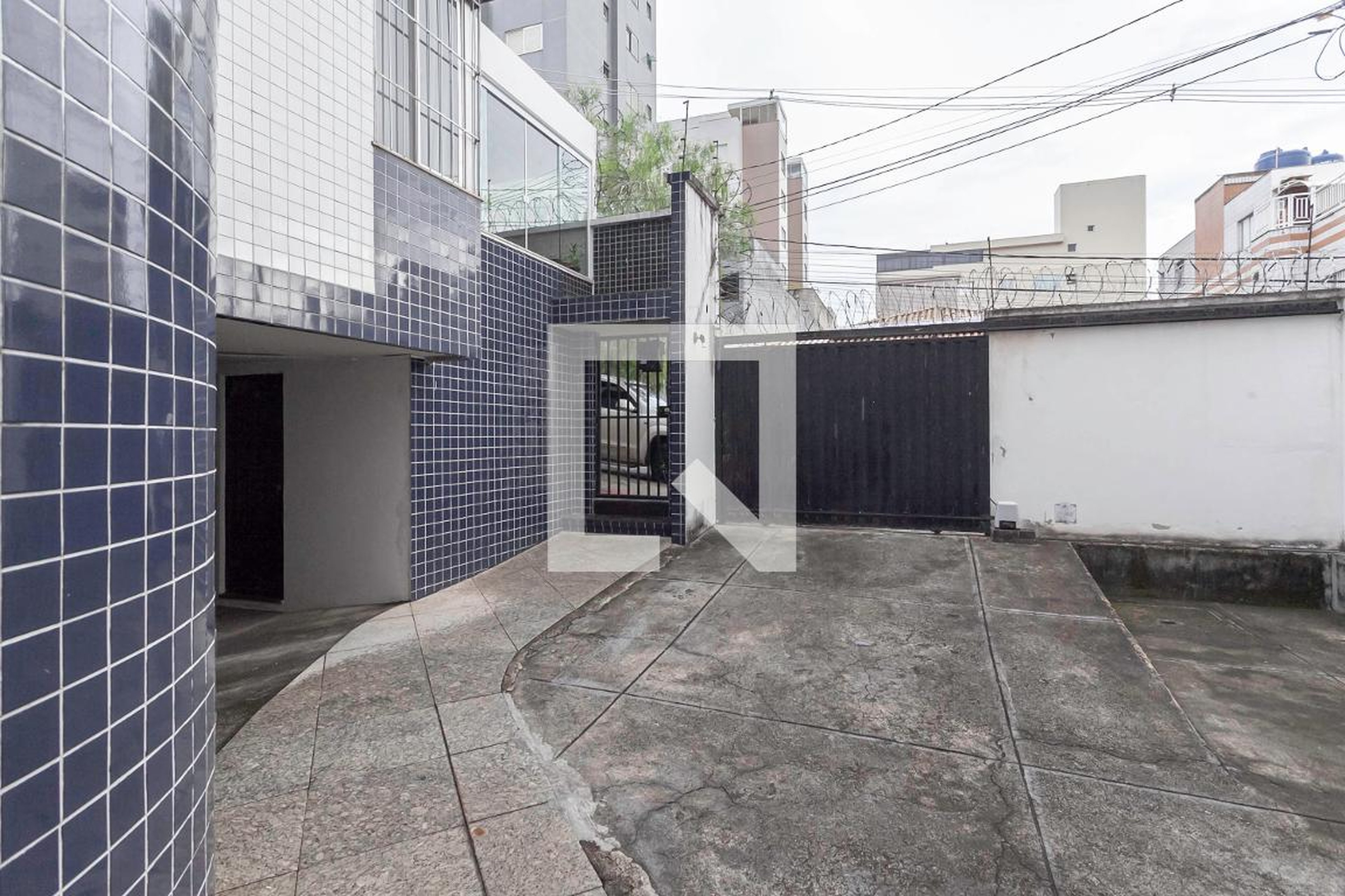 Entrada Condomínio em Rua David Alves do Valê, 57